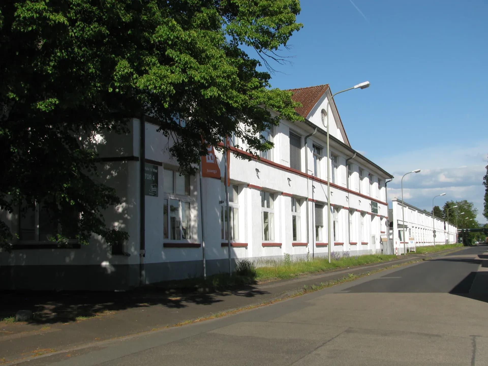 Ehemaliges Verwaltungsgebäude in der Josef-Bautz-Straße in Hanau-Großauheim