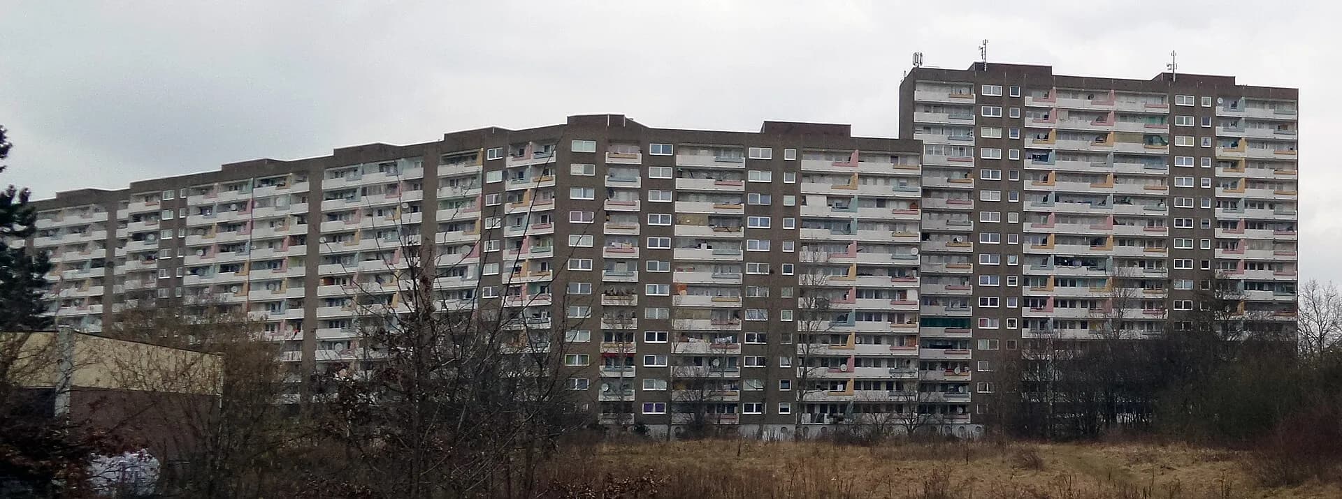 Wohnzeile an der Gruberstraße in Darmstadt-Kranichstein