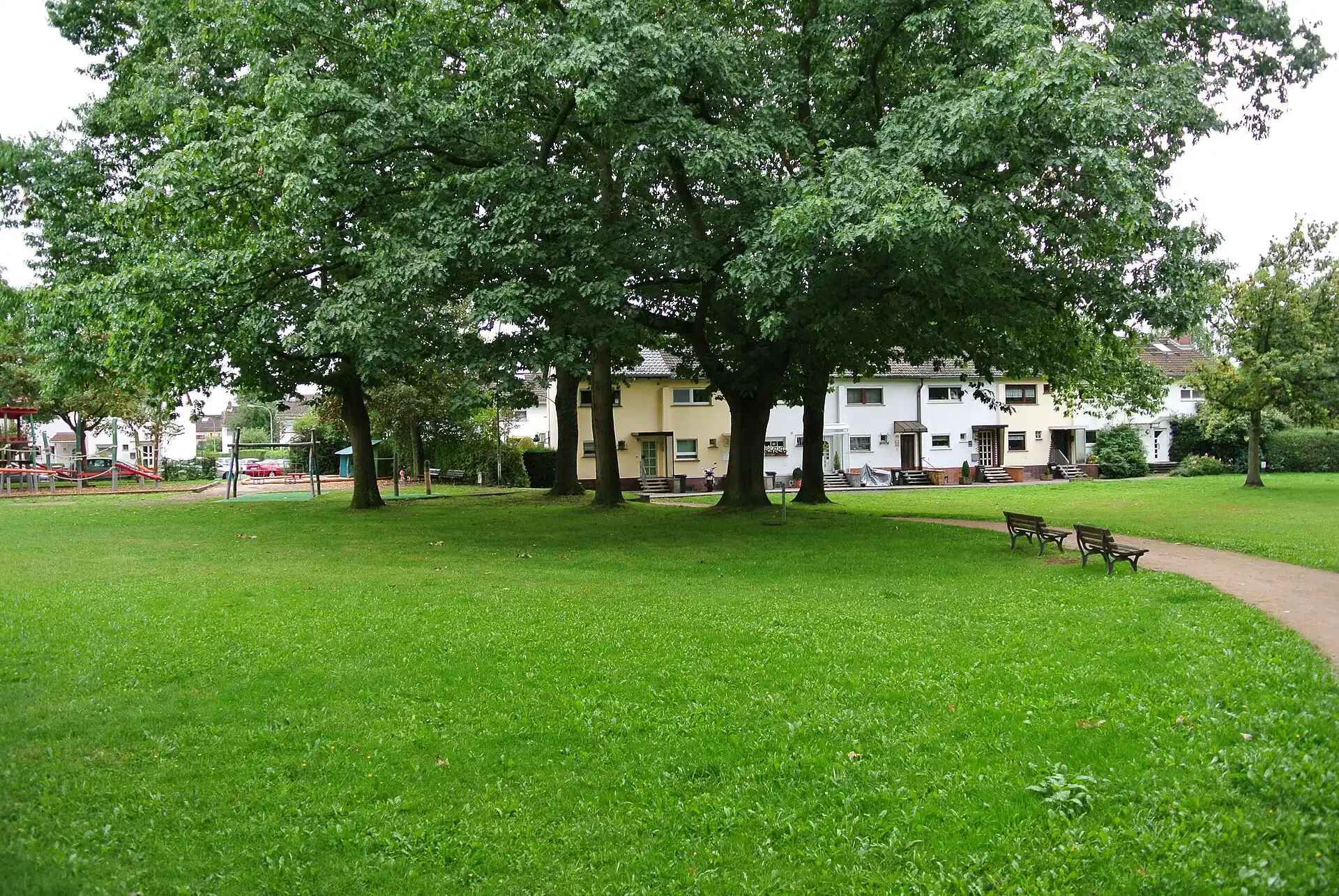 Grünanlage am Holunderweg am Frankfurter Berg