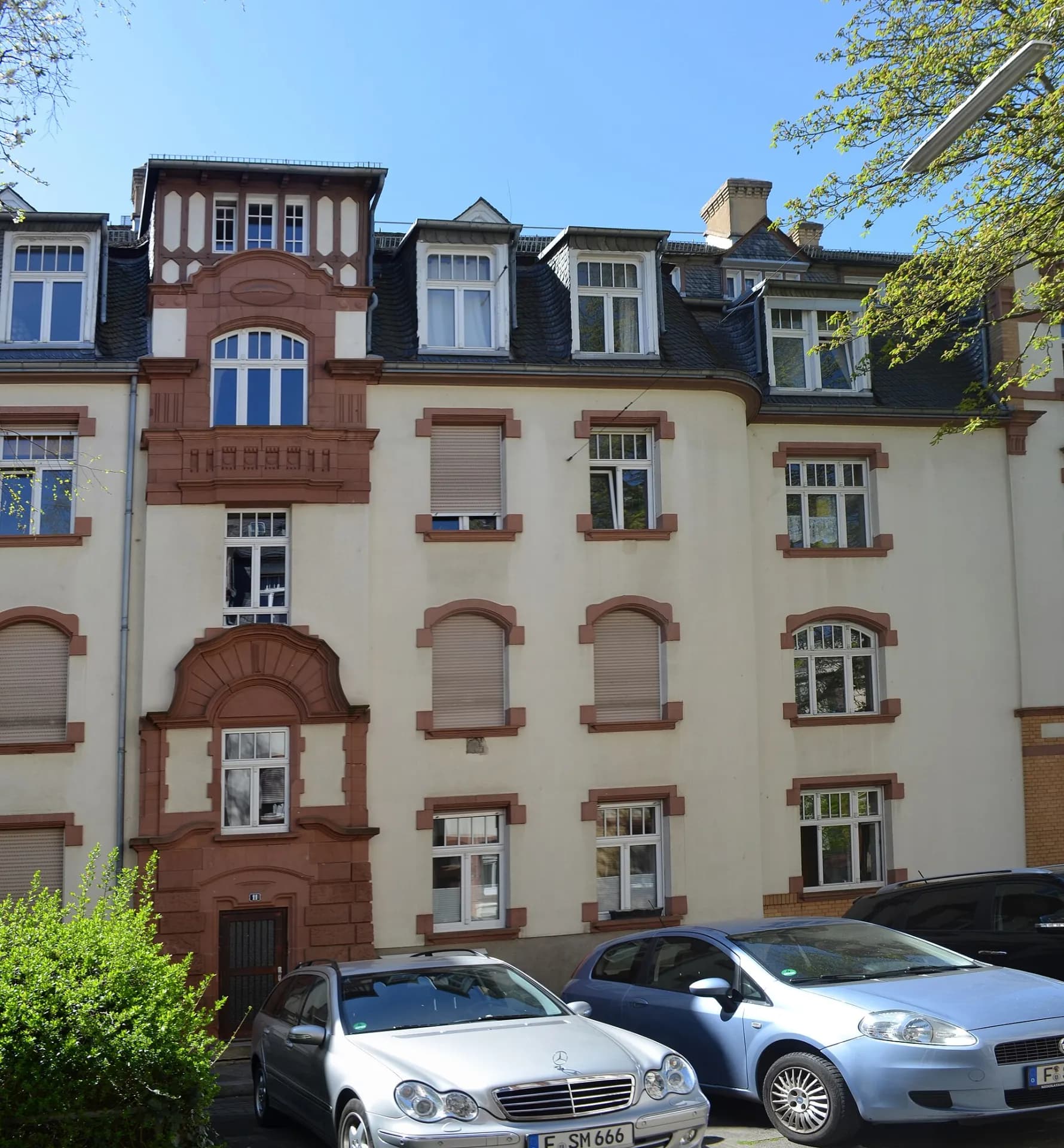 Gründerzeitliches Mehrfamilienhaus in der Rodheimer Straße in Frankfurt Bornheim