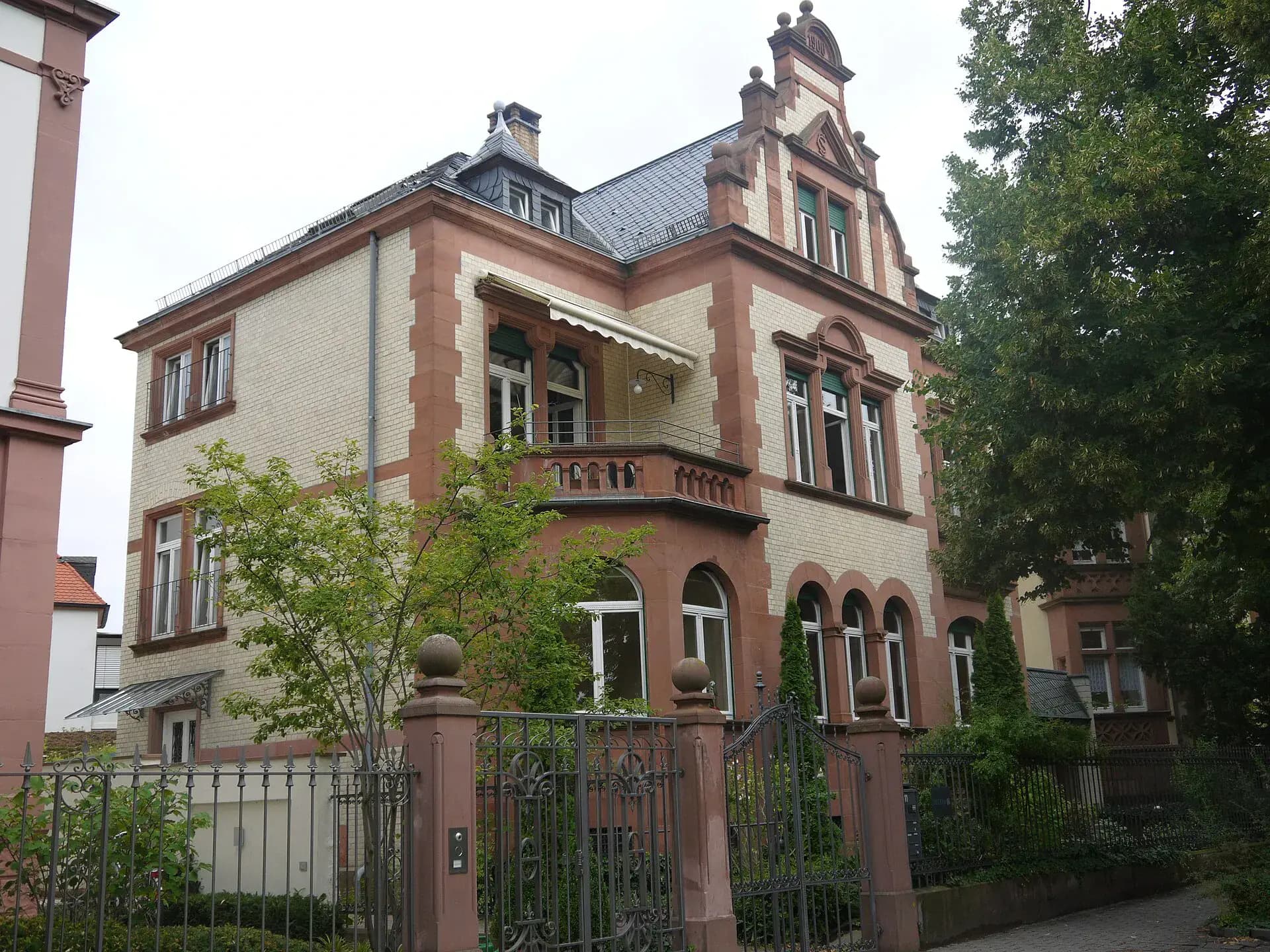 Villa in der Grünewaldstraße 11 in Aschaffenburg
