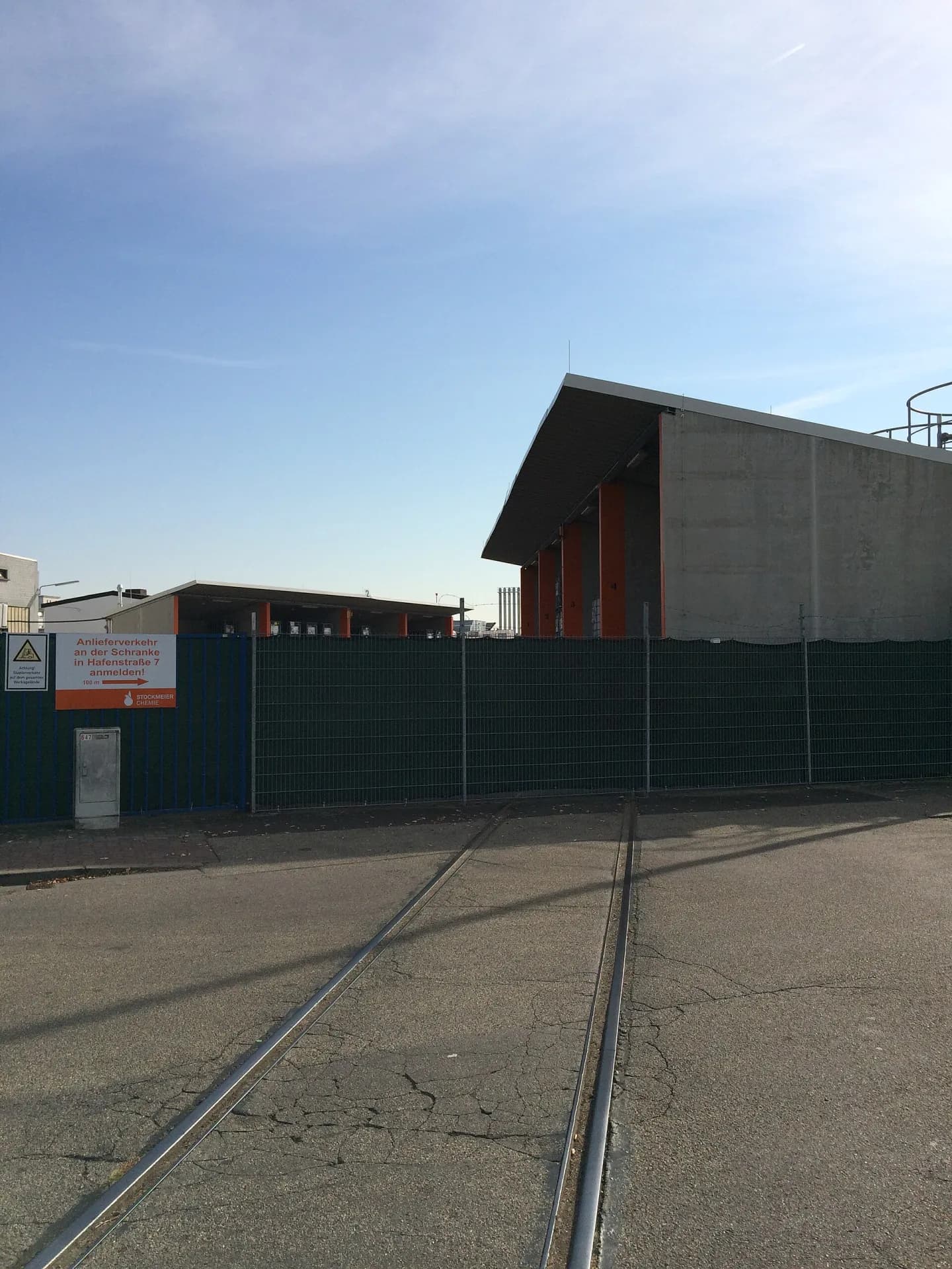 Gleis der Hafenbahn an der Hafenstraße in Hanau