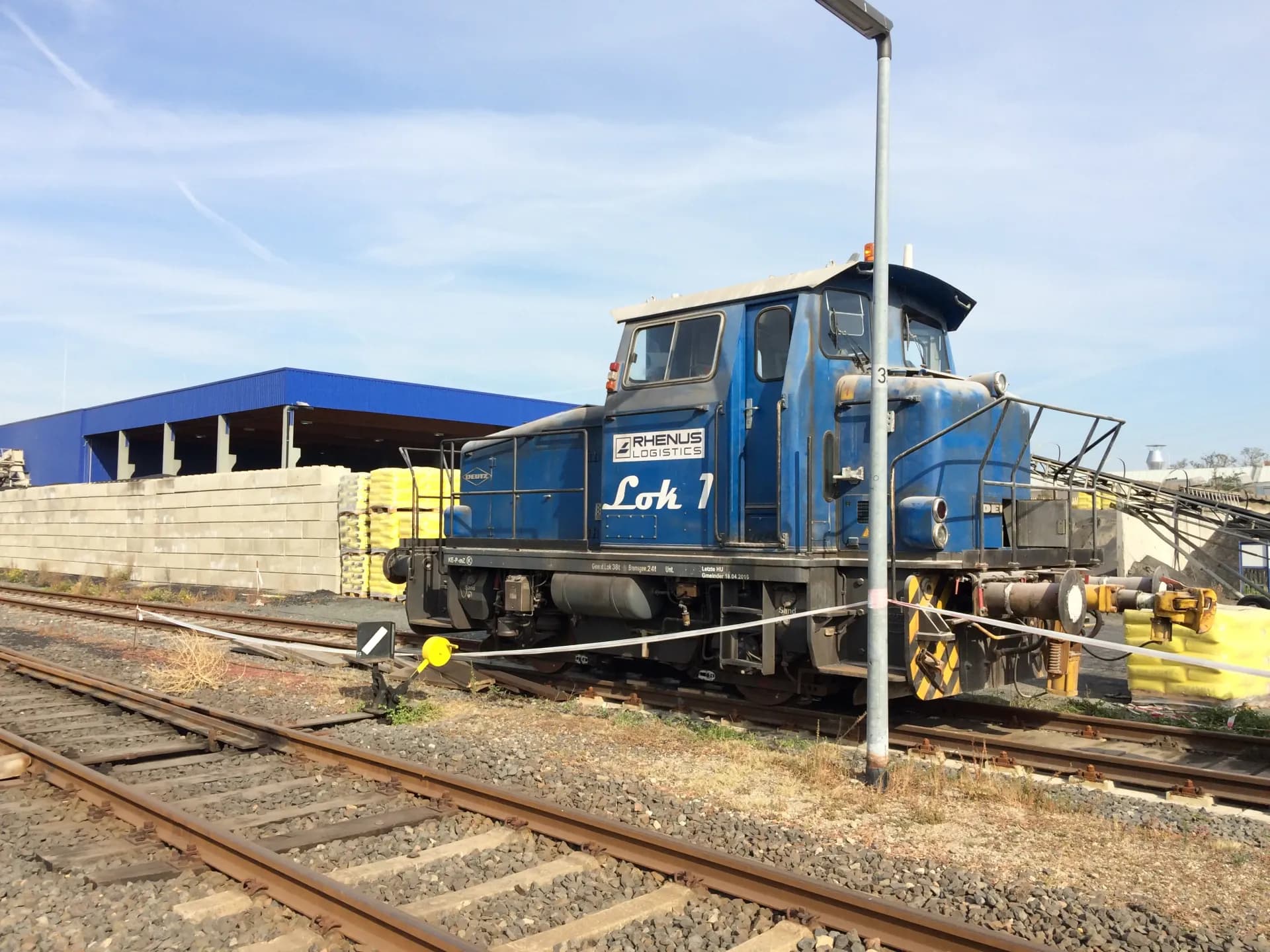 Rangierlokomotive der Hafenbahn in Hanau
