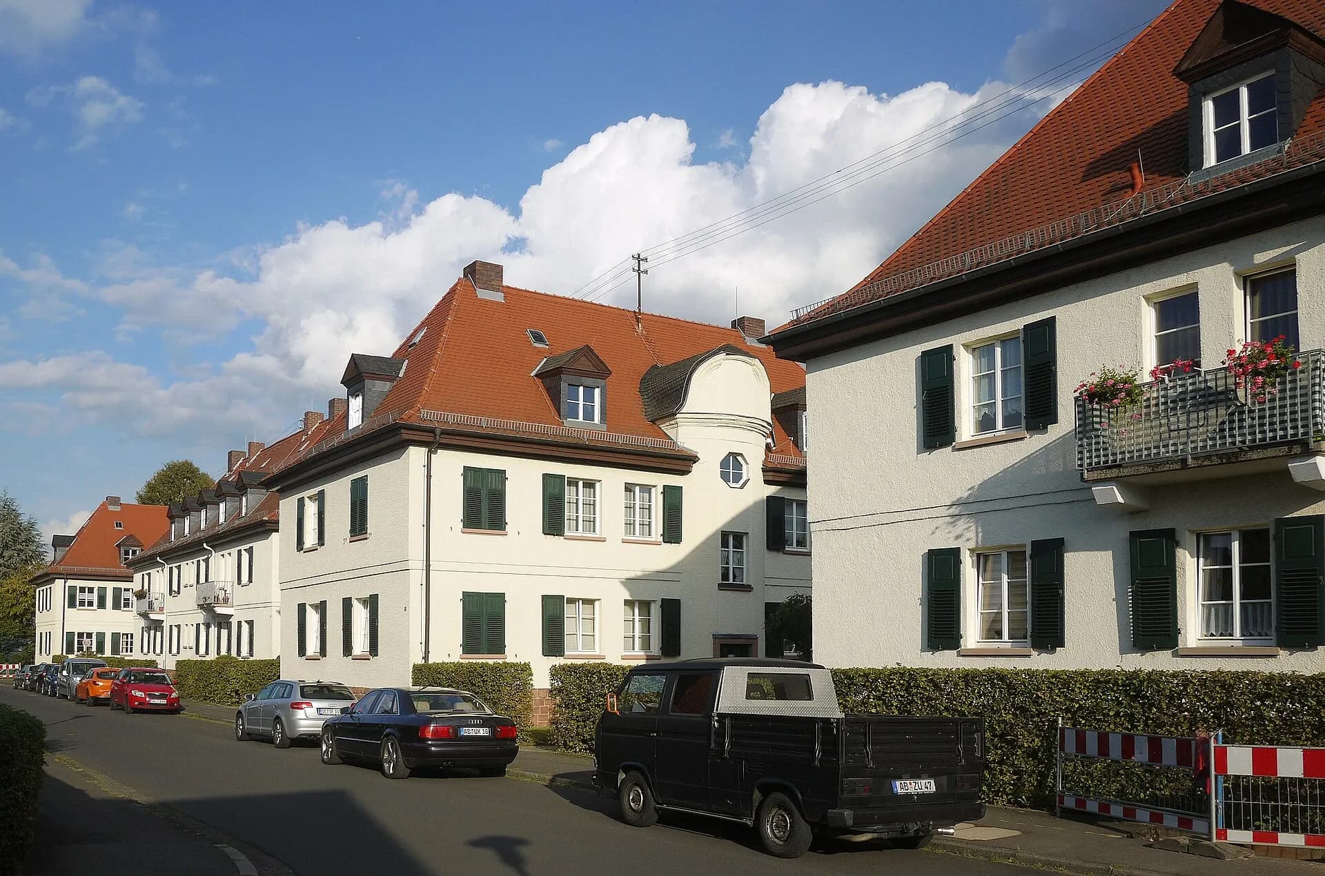 Wohnzeile Hafenbahnhofstraße 15 bis 21 in Aschaffenburg-Leider