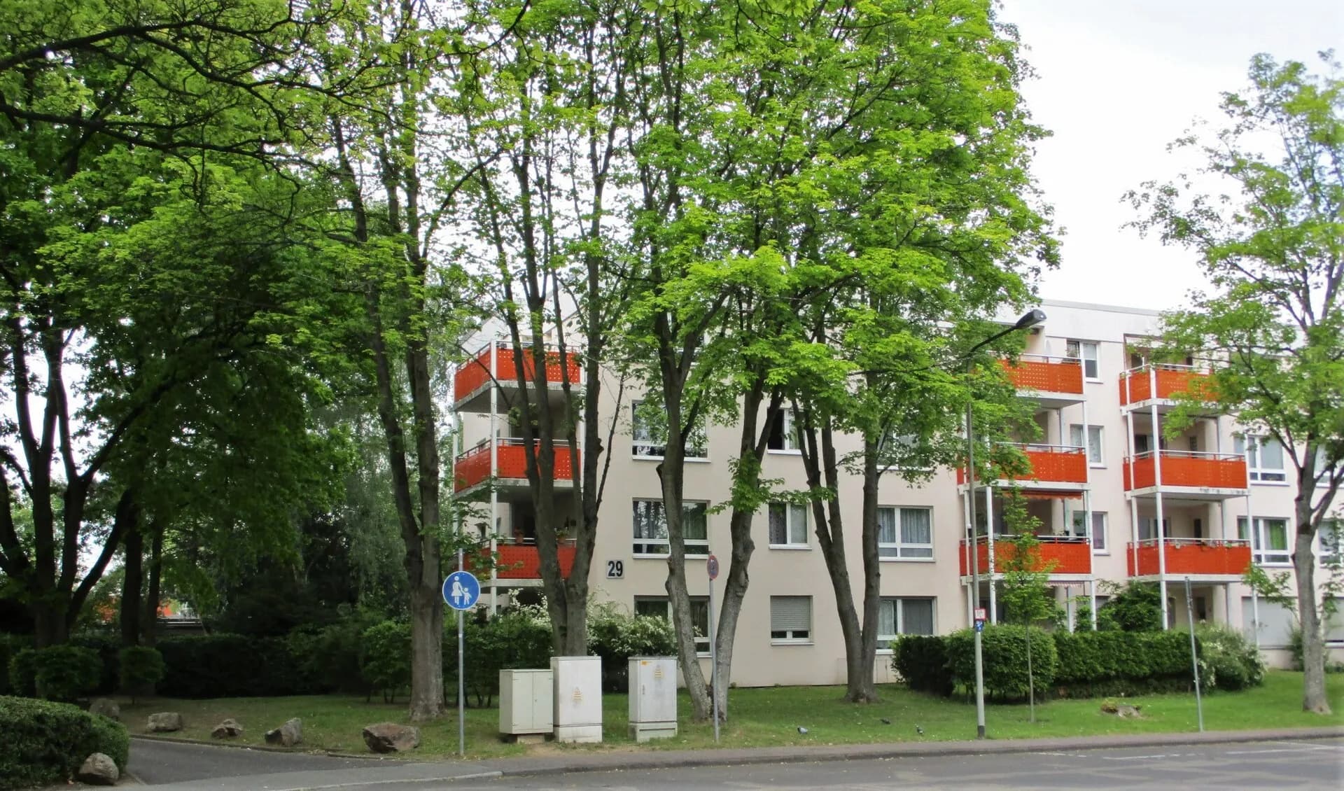 Geschosswohnungsbau am Hammarskjöldring in Frankfurt Niederursel