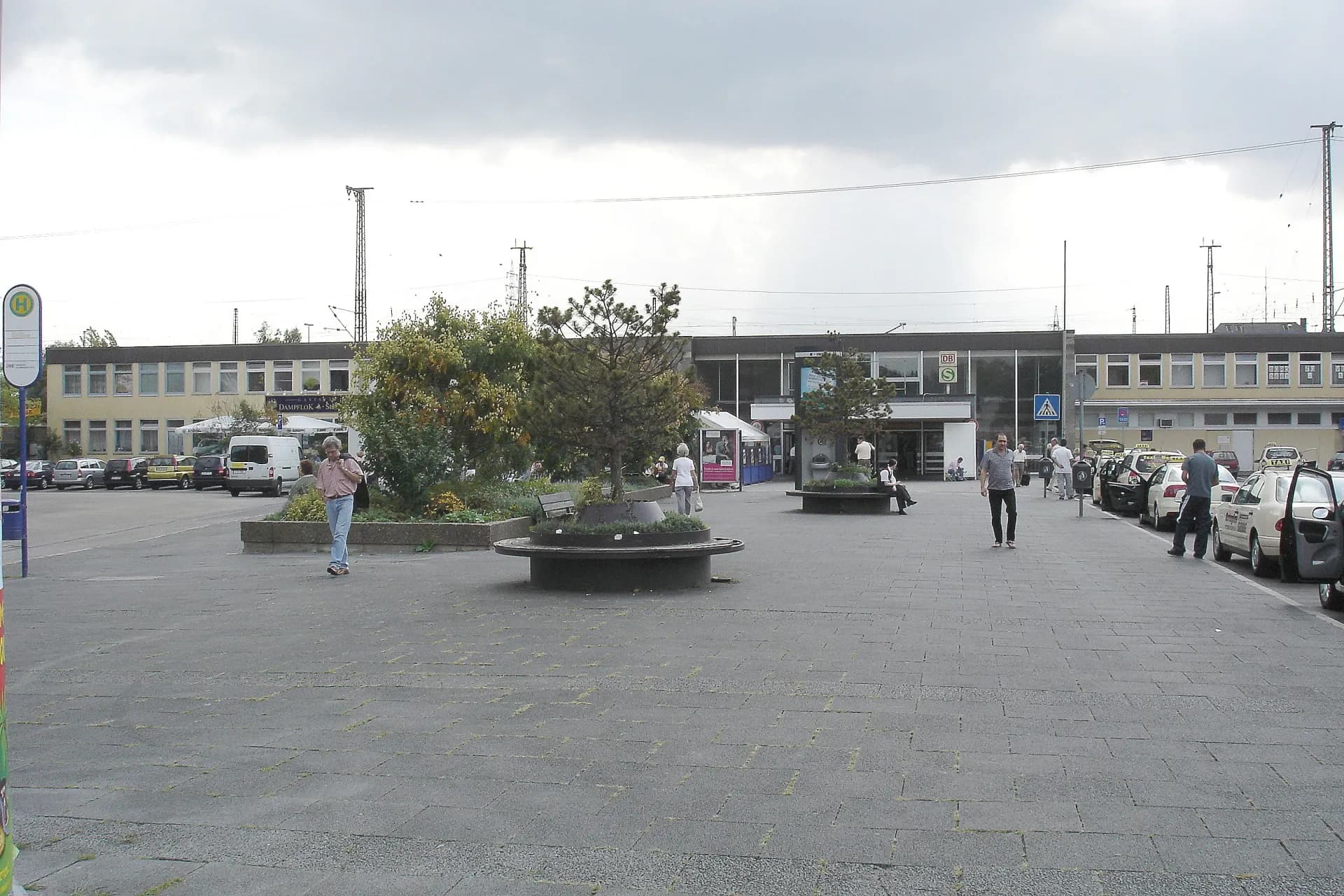 Vorplatz des Hauptbahnhofs Hanau