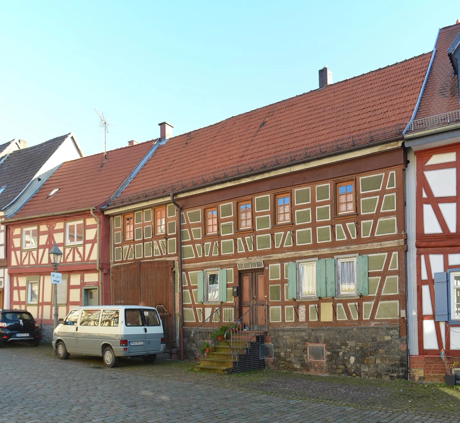 Fachwerkzeile an der Hauptstraße 20 in Maintal-Hochstadt