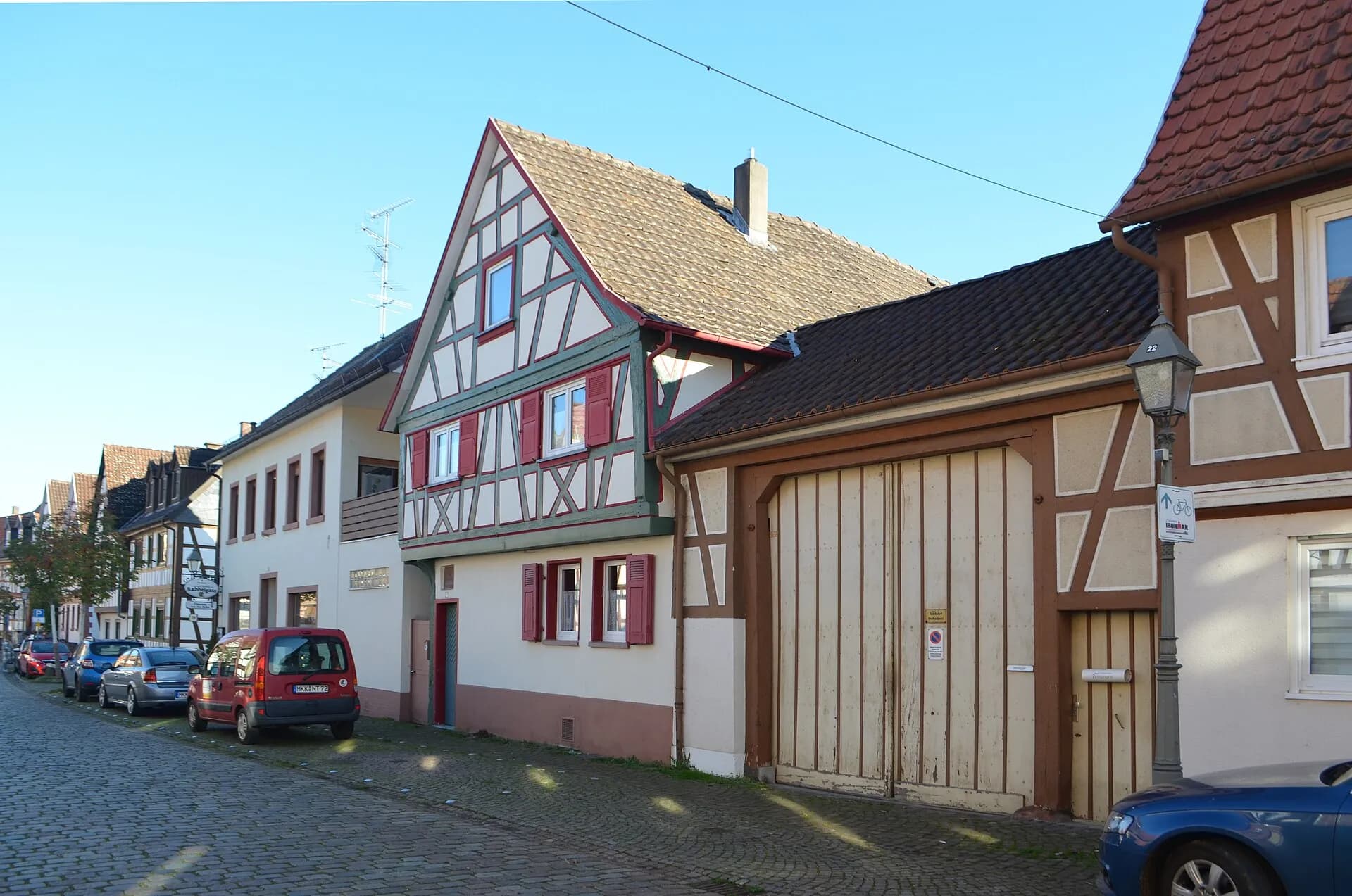 Straßenzug an der Hauptstraße 49 in Maintal-Hochstadt