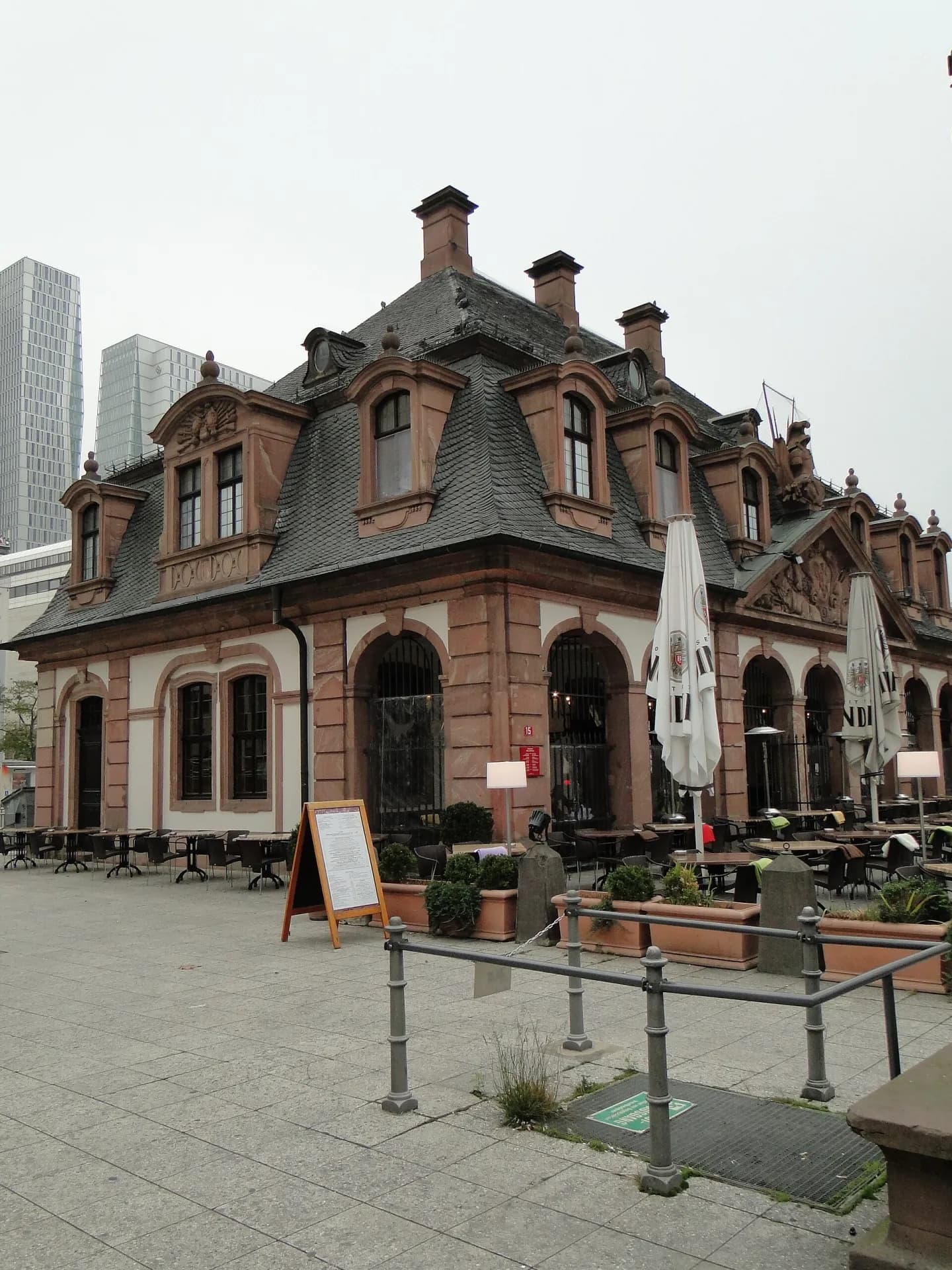 Barockes Wachgebäude an der Hauptwache in Frankfurt