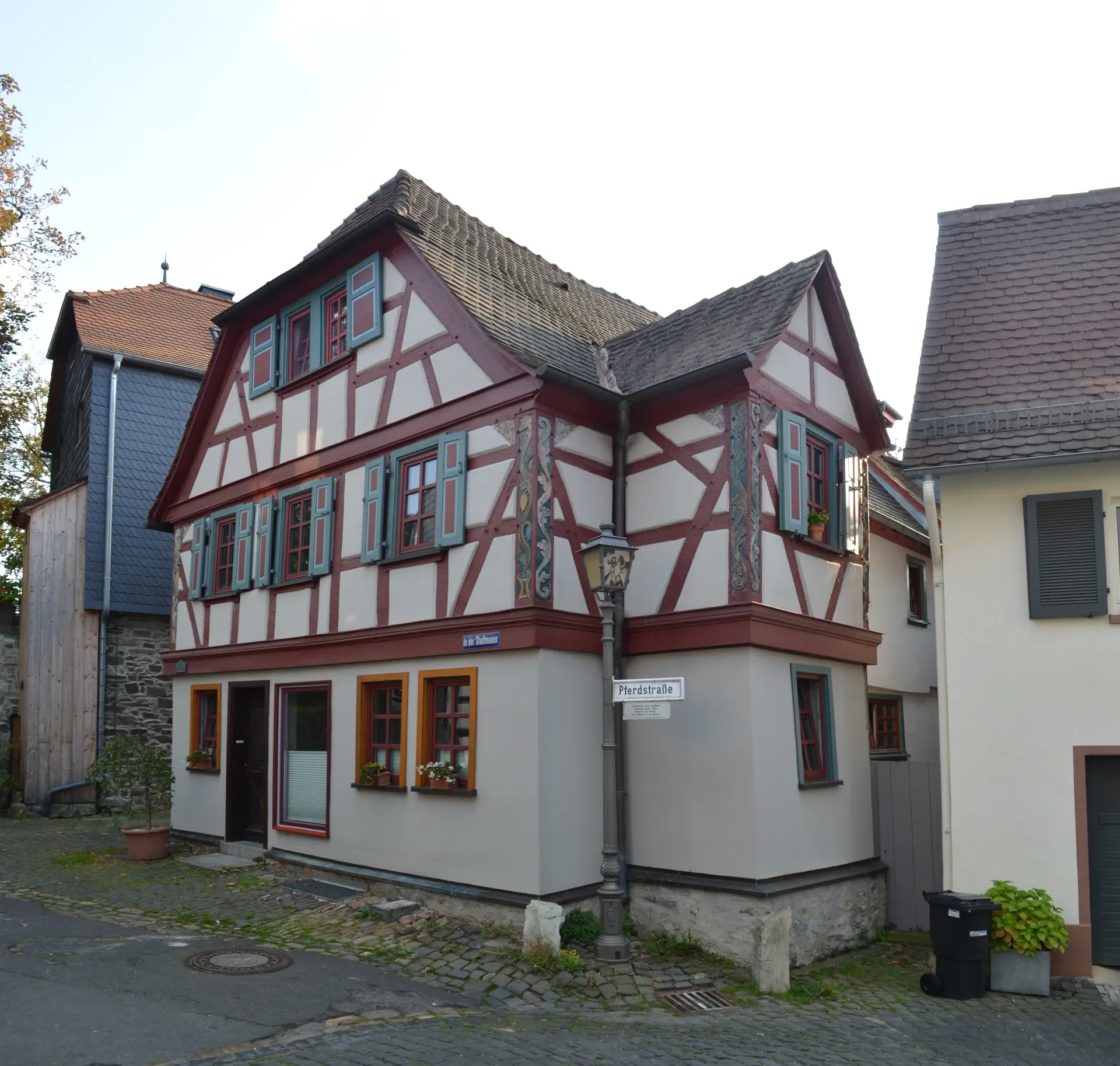 Fachwerkhaus An der Stadtmauer 2 in Kronberg im Taunus