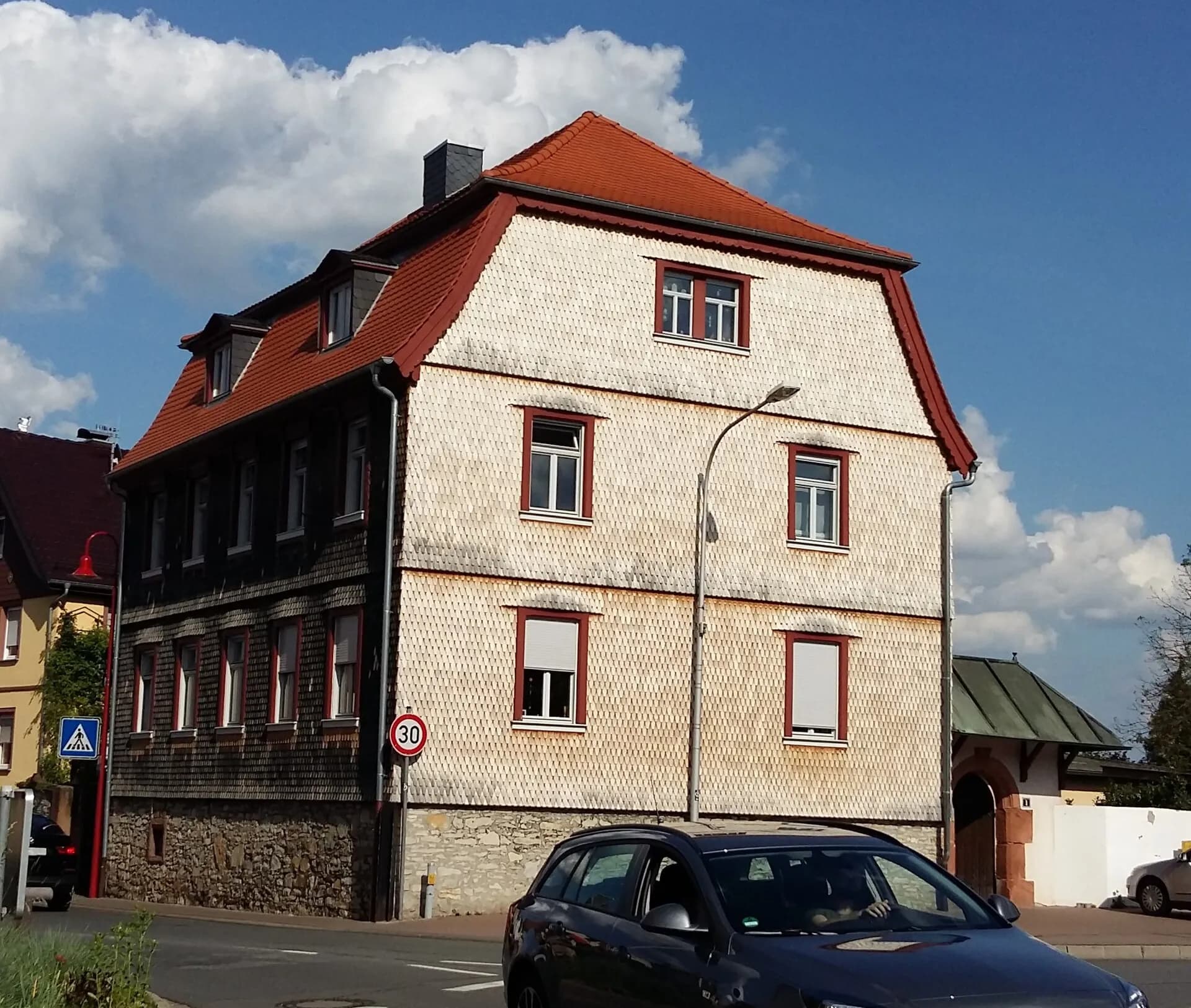Wohnhaus in der Babenhäuser Straße 1 in Eppertshausen