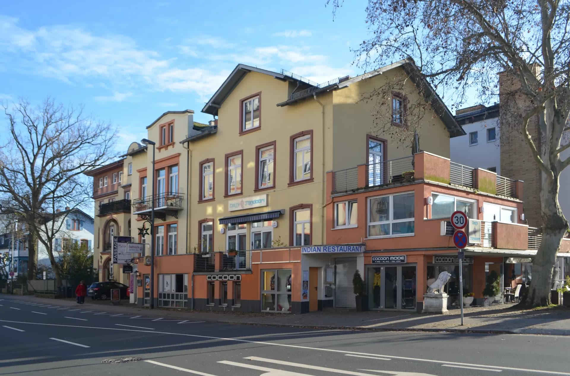 Eckhaus Frankfurter Straße 4 in Kronberg im Taunus