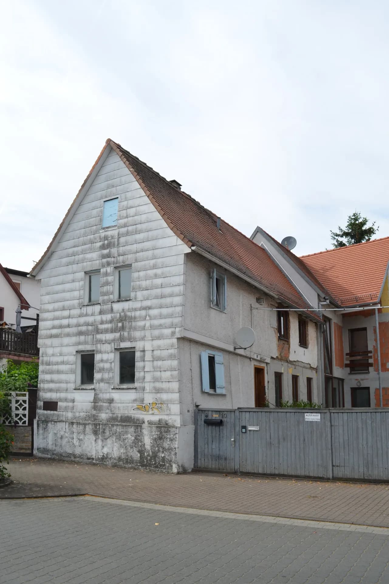 Wohnhaus in der Urselbachstraße 8-10 in Oberursel-Weißkirchen