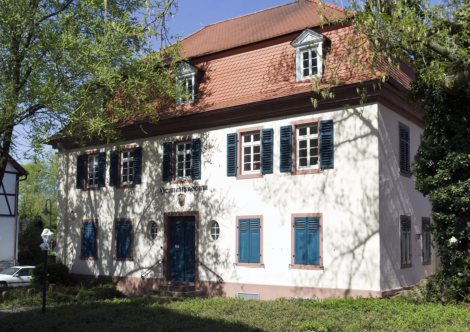 Heimatmuseum von der Gartenseite in Raunheim