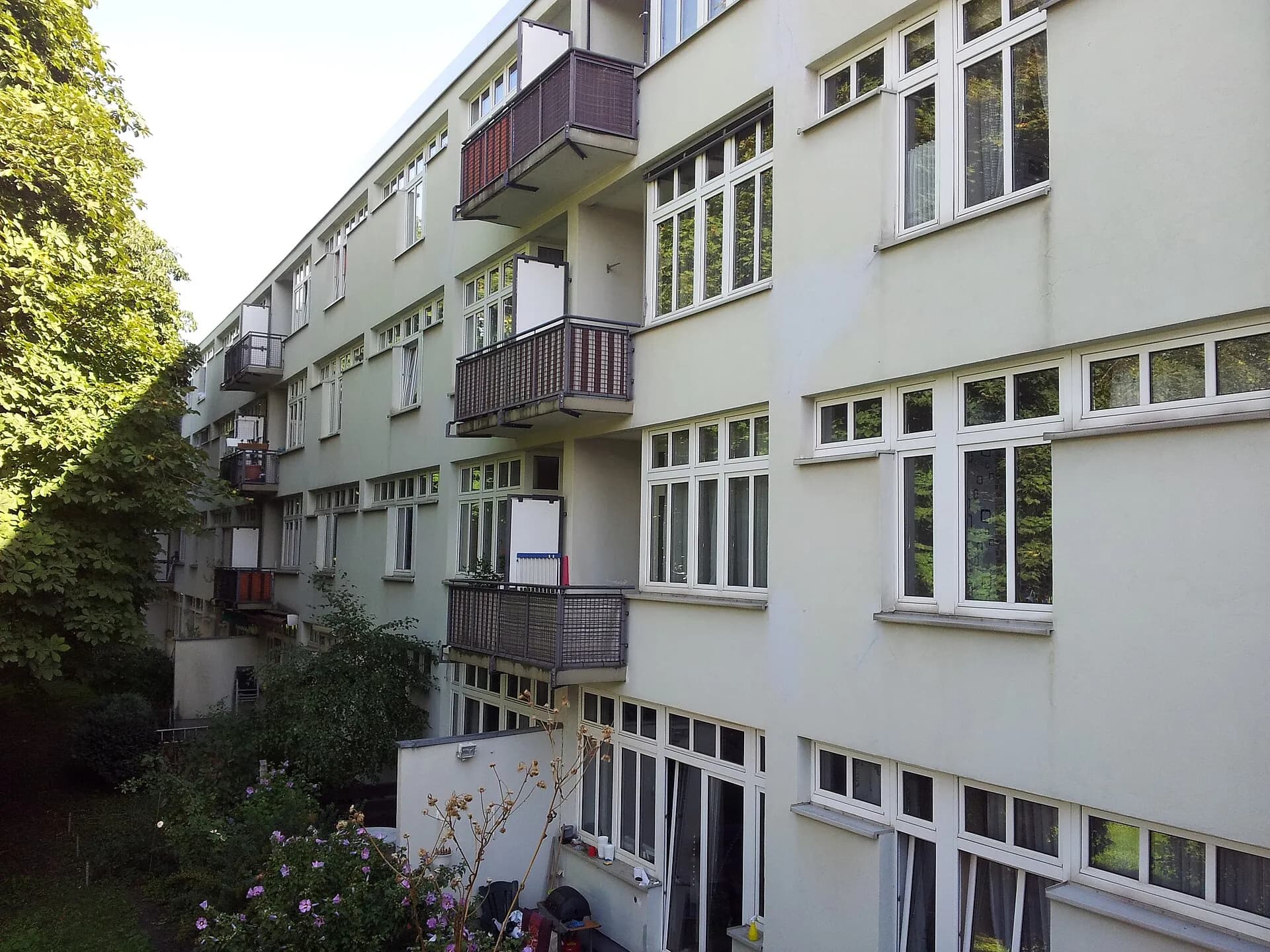 Loggien der Hellerhofsiedlung im Frankfurter Gallus