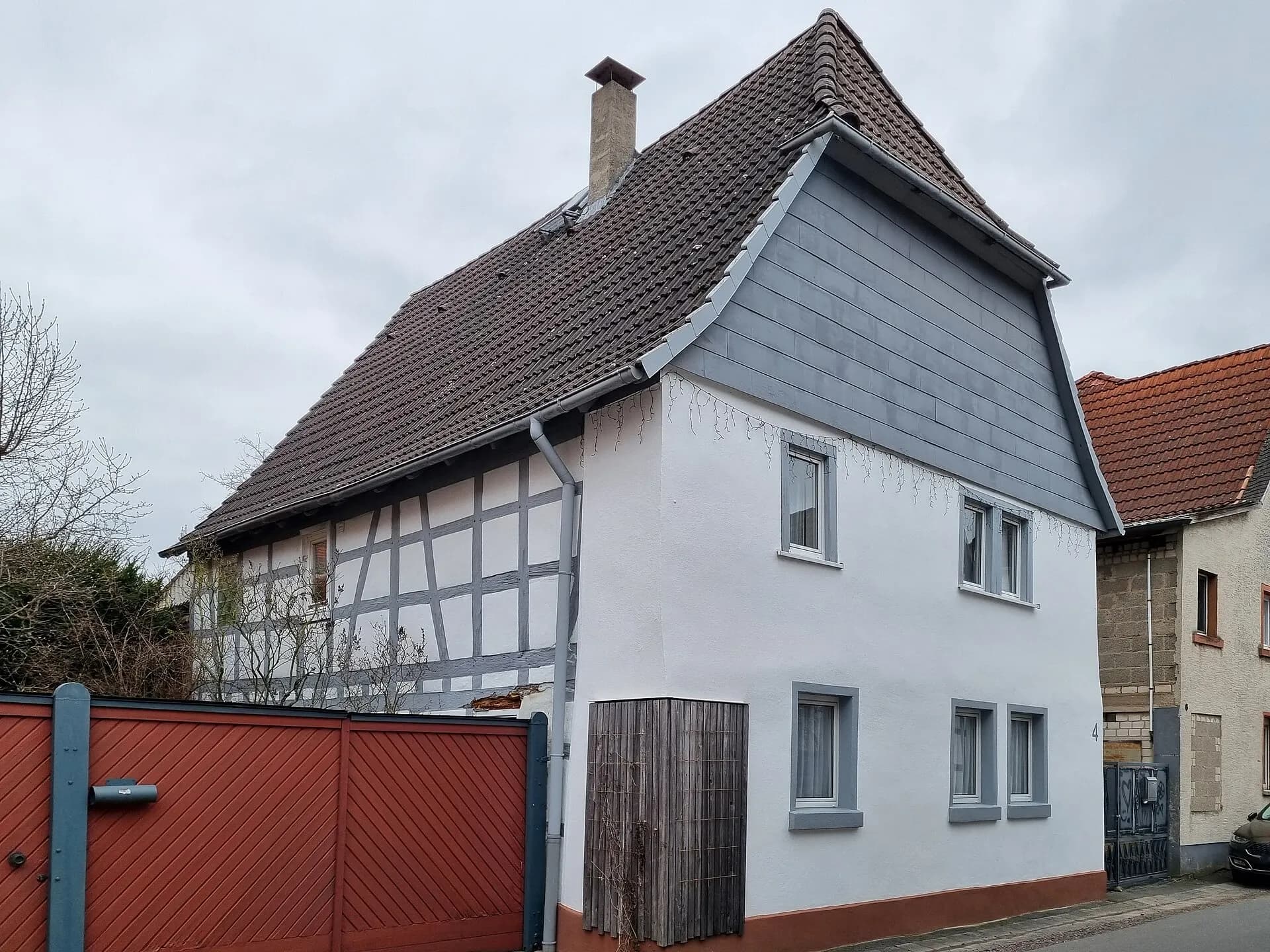 Wohnhaus in der Bahnhofstraße 4 in Babenhausen-Hergershausen