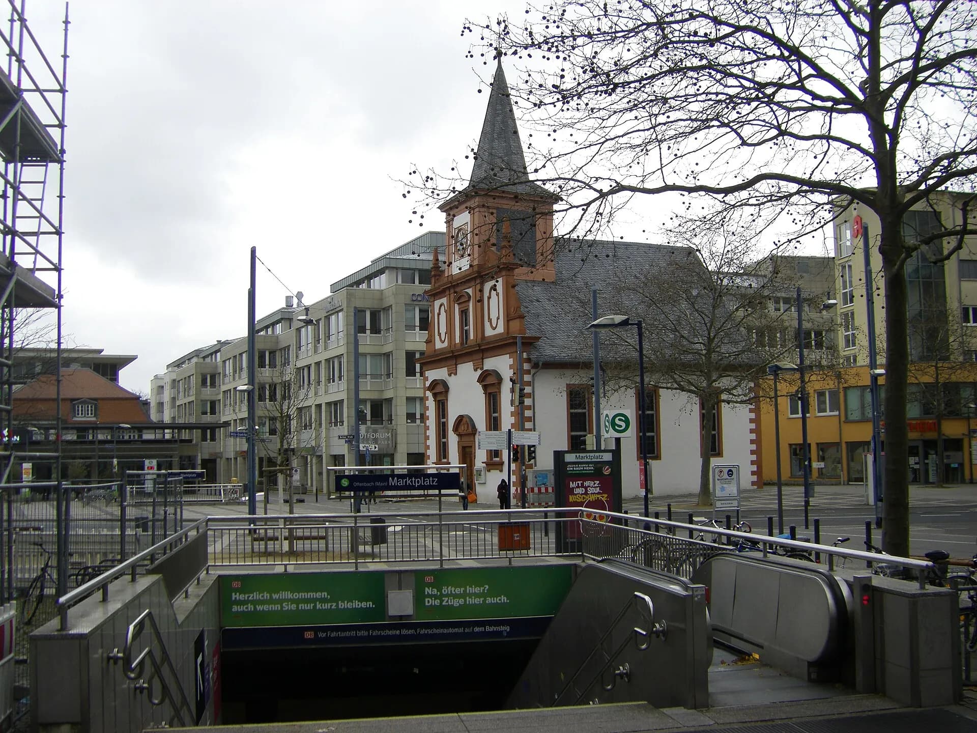 S-Bahn-Zugang an der Herrnstraße in Offenbach
