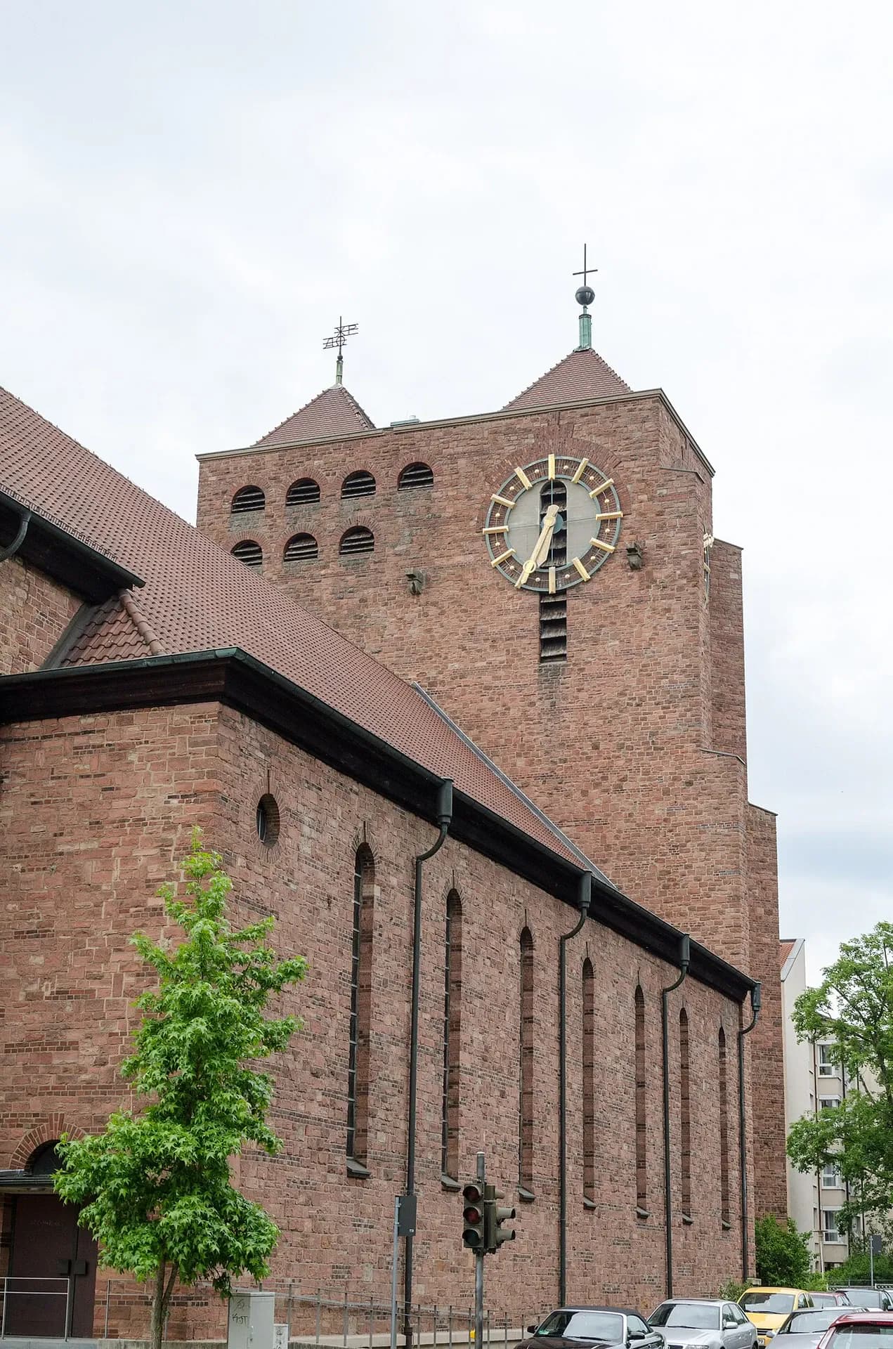 Herz-Jesu-Kirche in der Saarstraße in Aschaffenburg