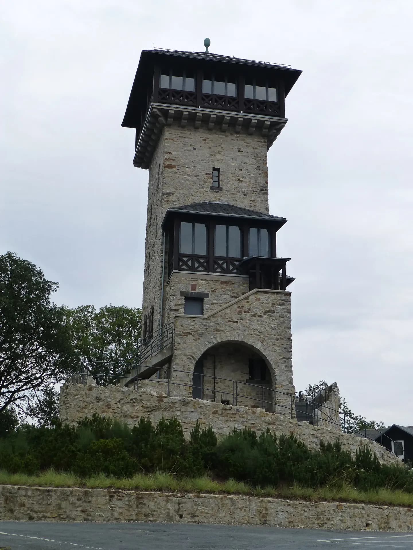 Herzbergturm über Bad Homburg-Dornholzhausen