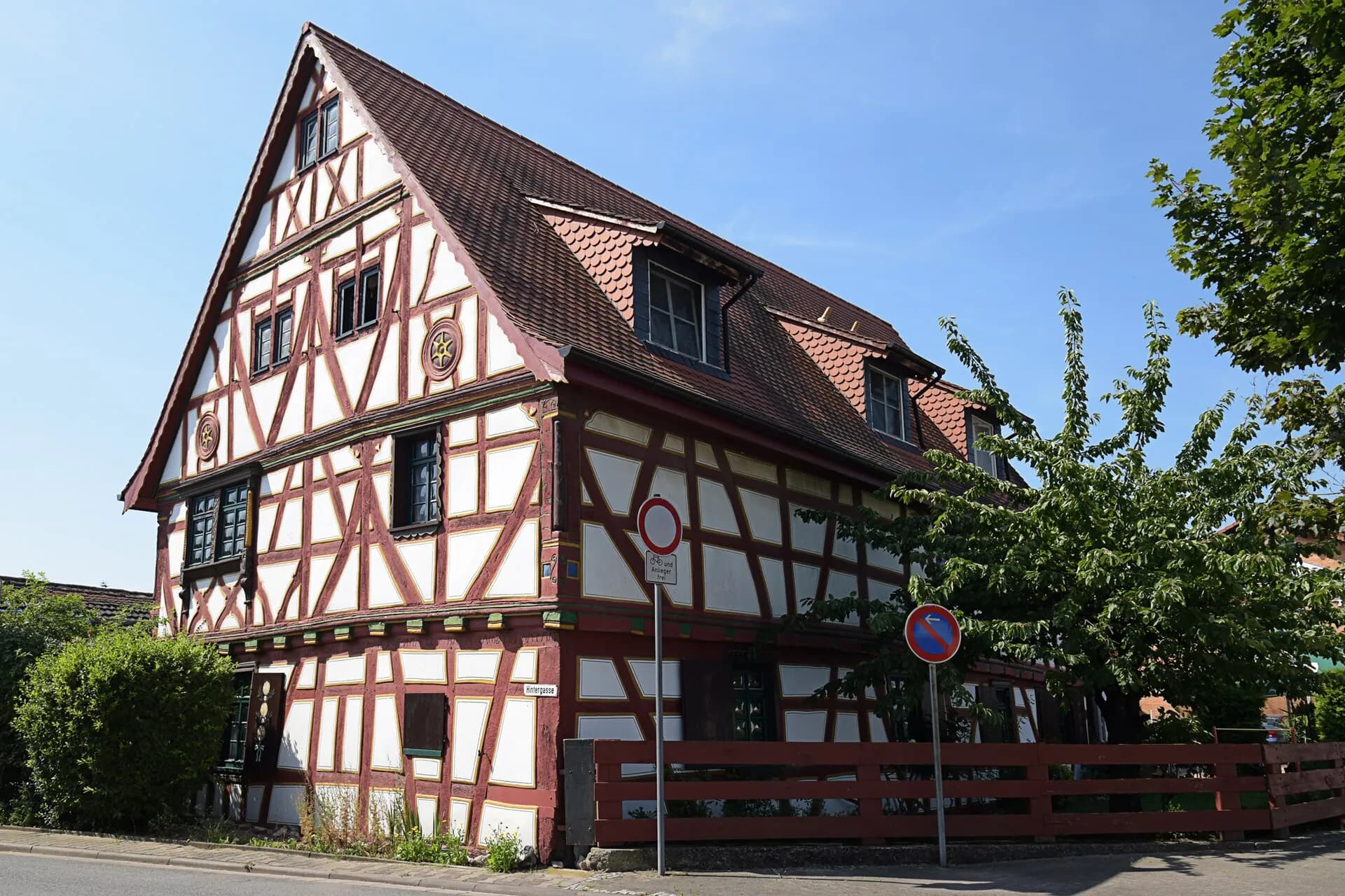 Fachwerkhaus in der Hintergasse 13 in Eschollbrücken in Pfungstadt