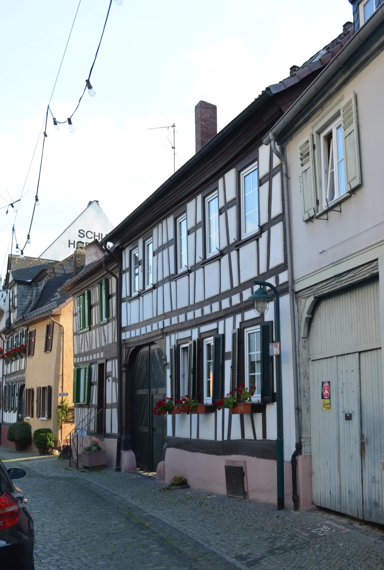Fachwerkzeile in der Hintergasse 7 in Hochheim am Main