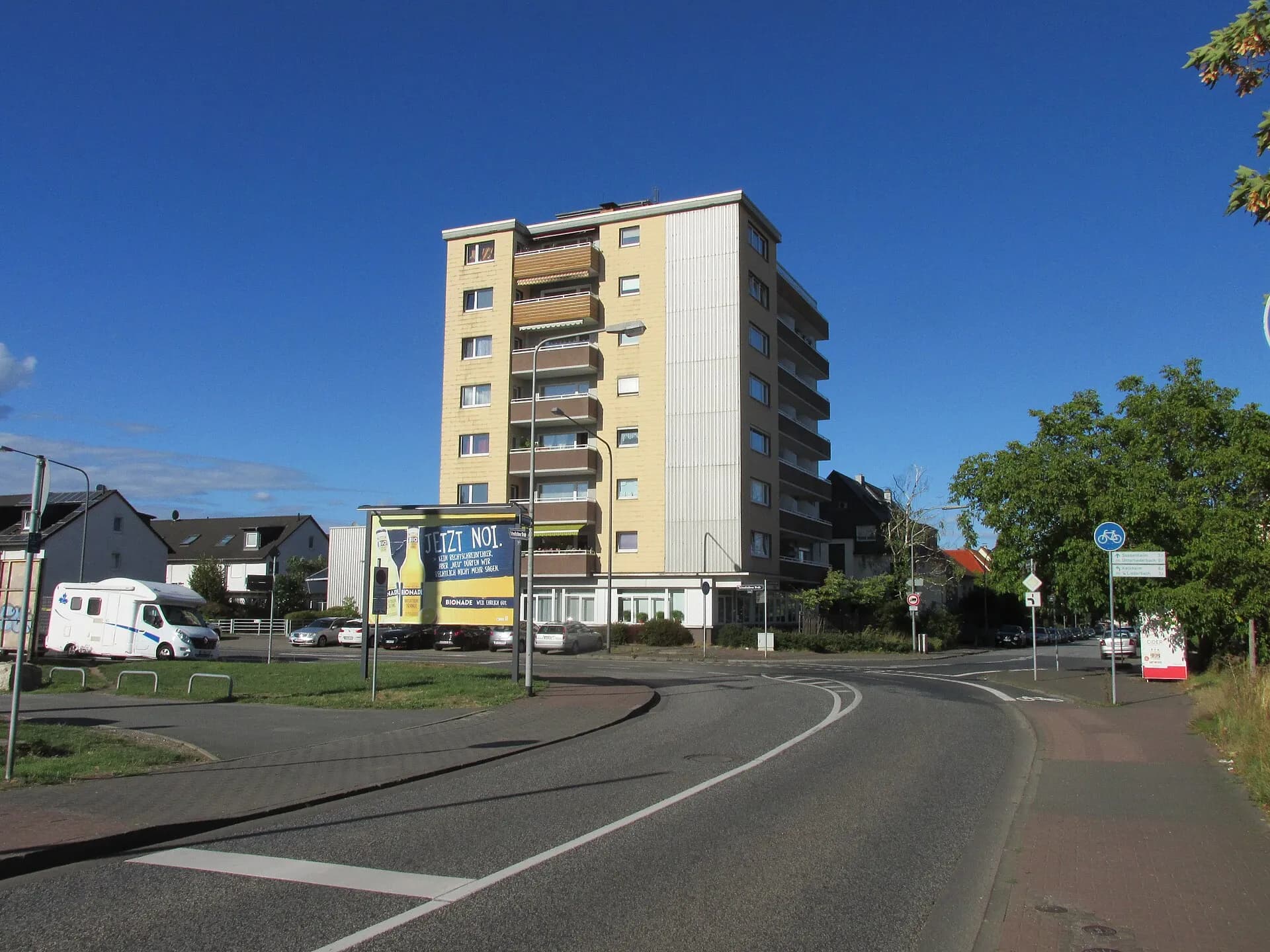 Wohnhochhaus in der Parkstadt in Frankfurt-Unterliederbach