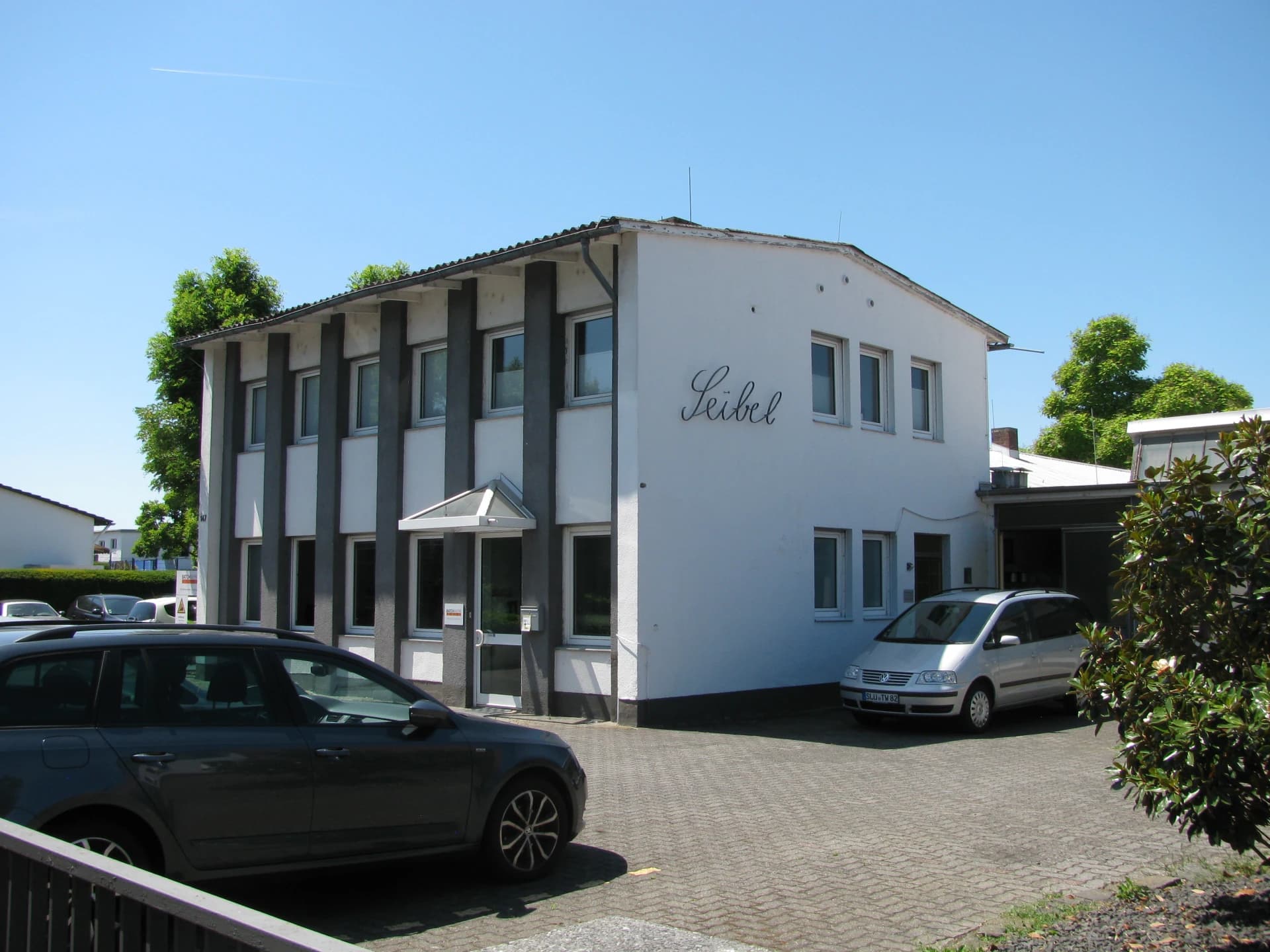 Geschäftshaus an der Bahnhofstraße in Maintal-Hochstadt