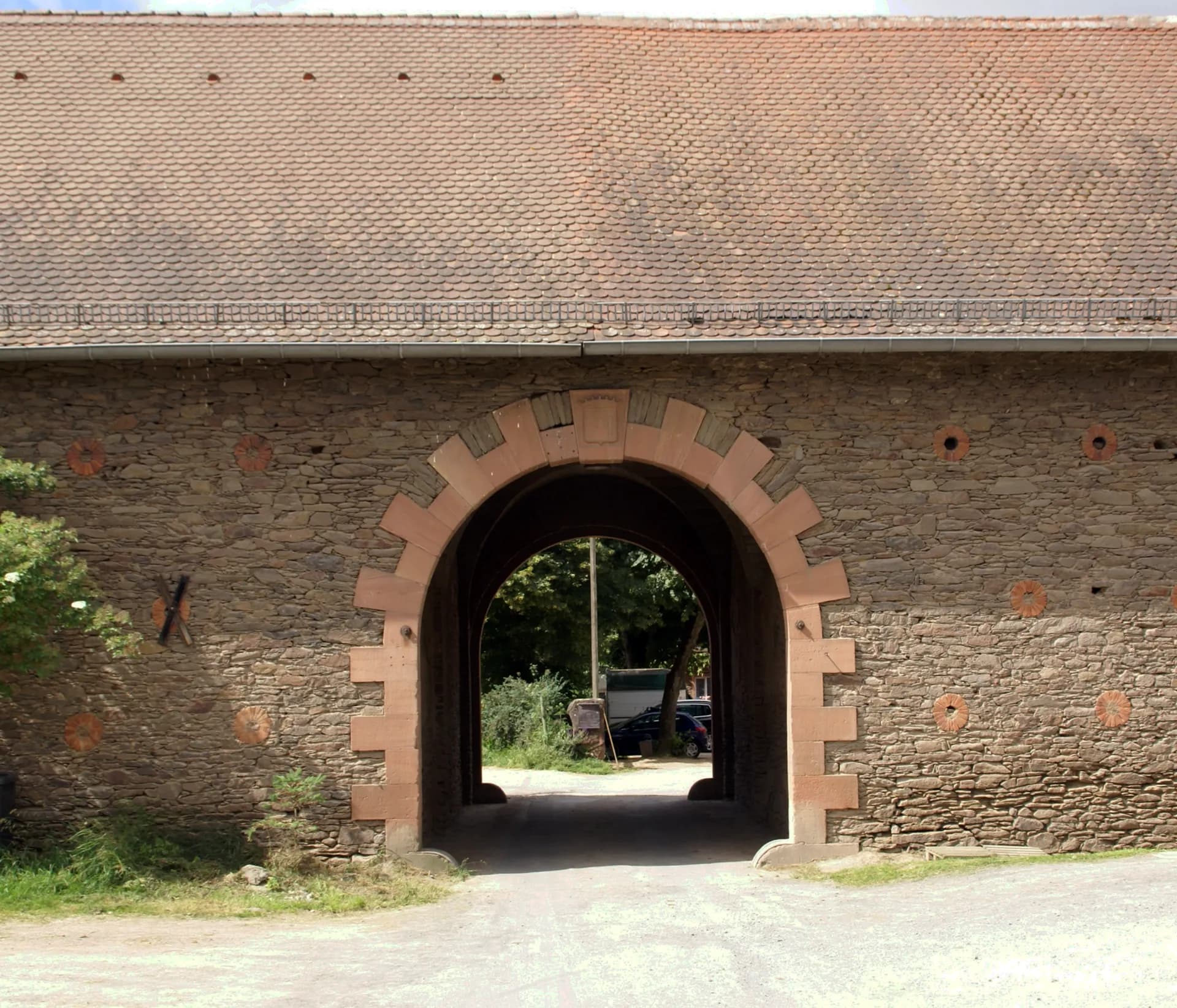 Torbogen des Hofs Hauenstein in Krombach