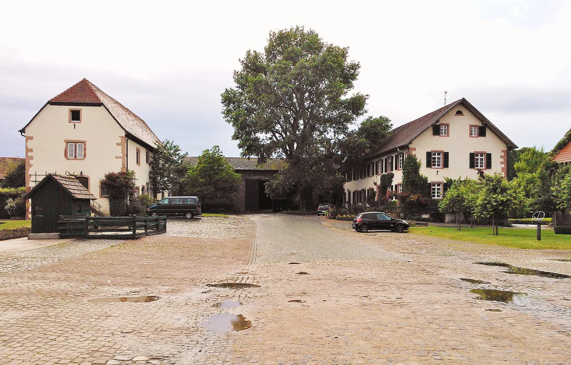 Hofanlage der Burg Habitzheim in Otzberg