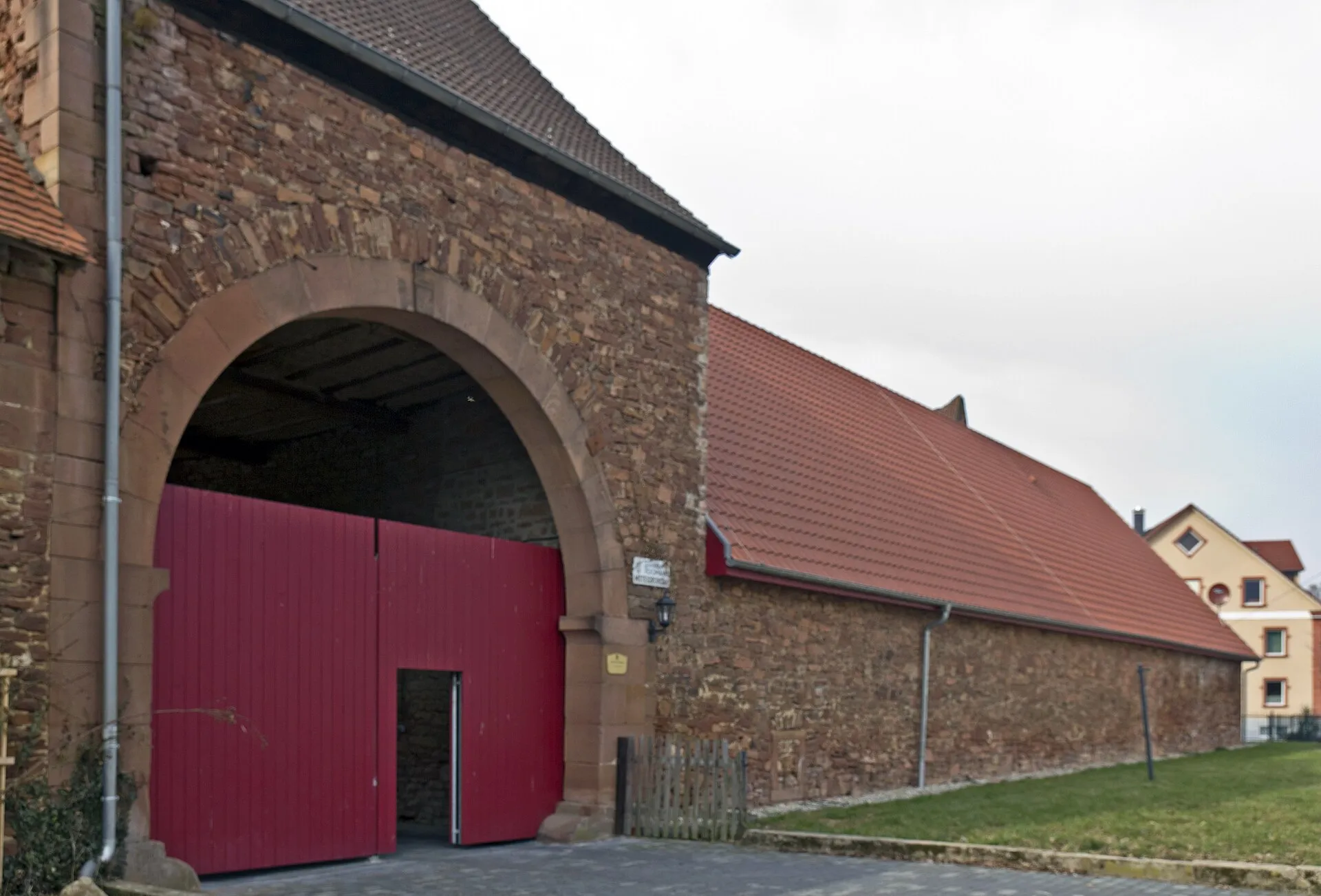 Torbogen des Hofguts in Gründau-Mittel-Gründau
