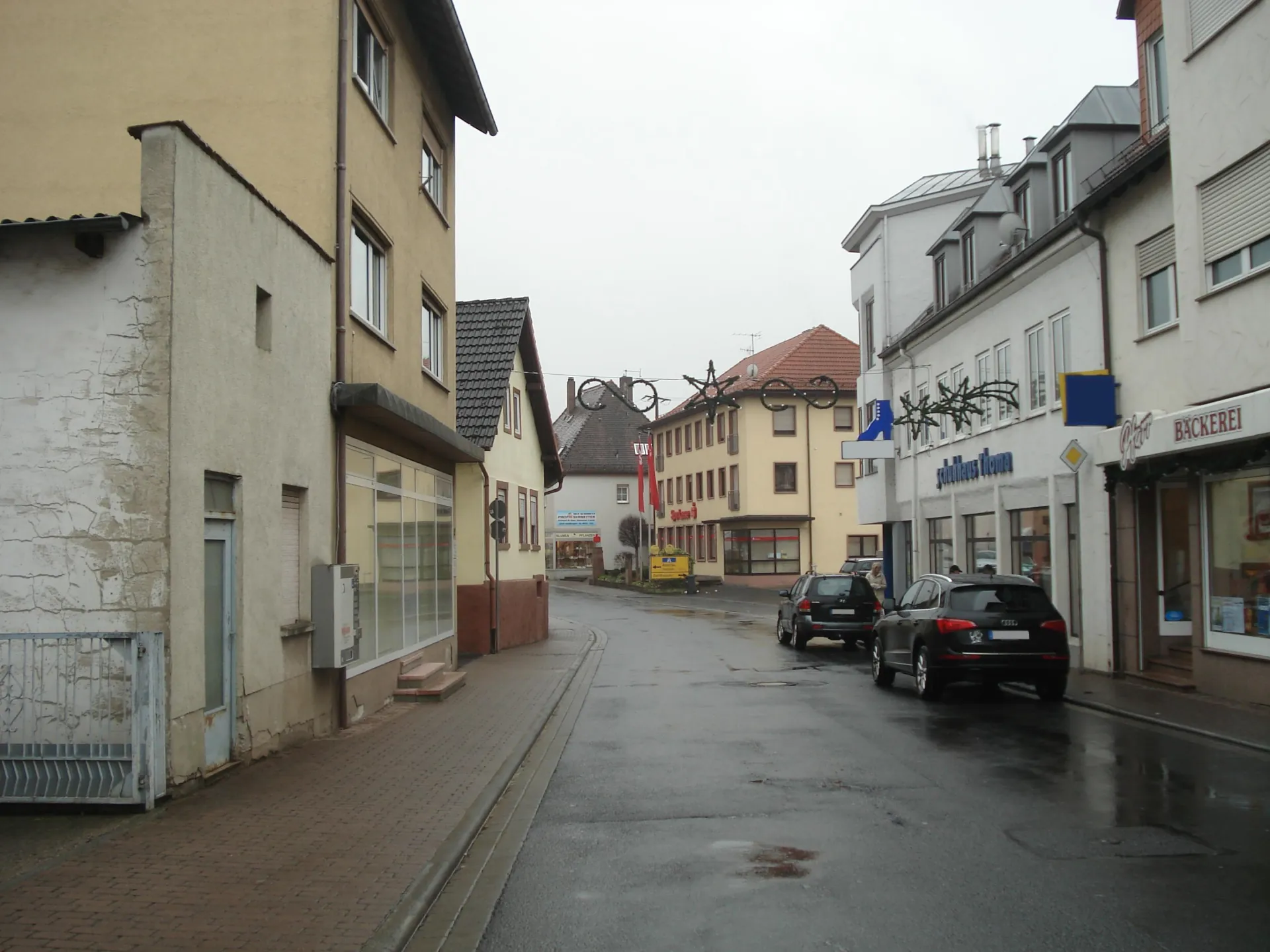 Ortsdurchfahrt im Hofgut in Schöllkrippen