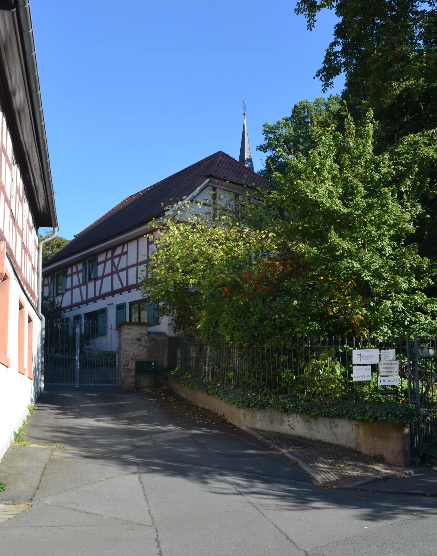 Hofreite in der Hauptstraße im Ortsteil Jugenheim in Seeheim-Jugenheim