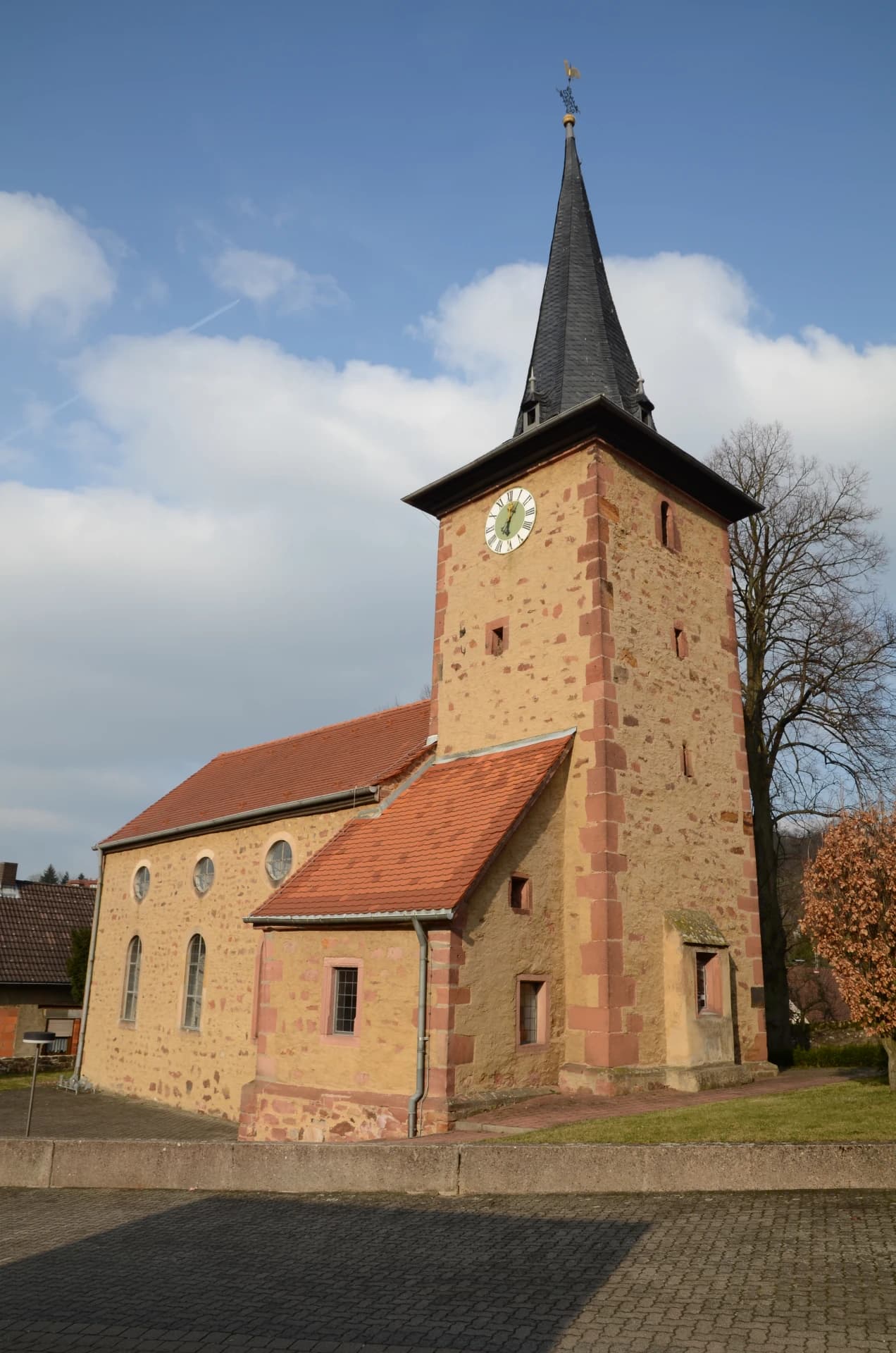 Kirche im Ortsteil Hofstetten in Kleinwallstadt