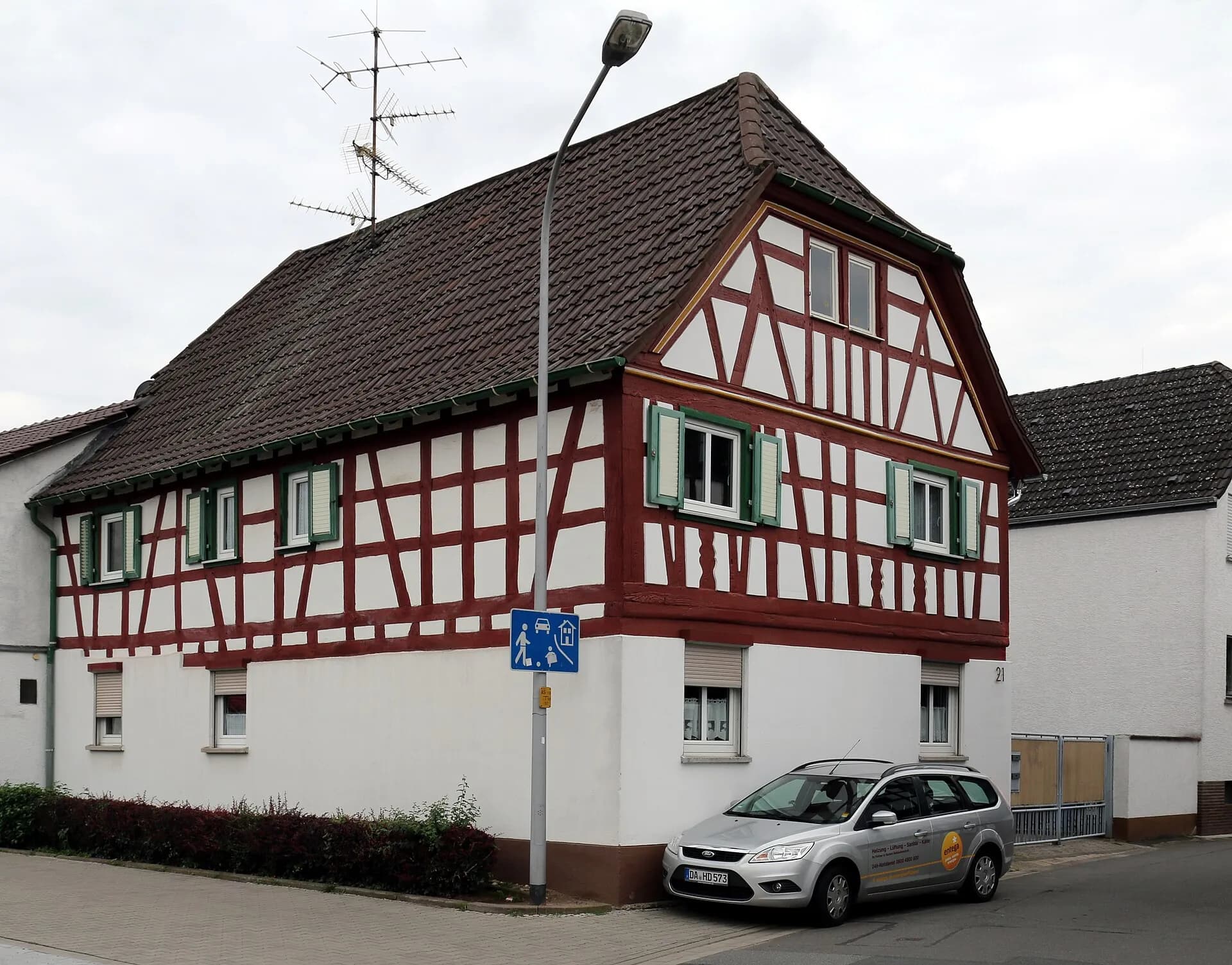 Fachwerkhaus Holzhäuser Straße 21 in Messel