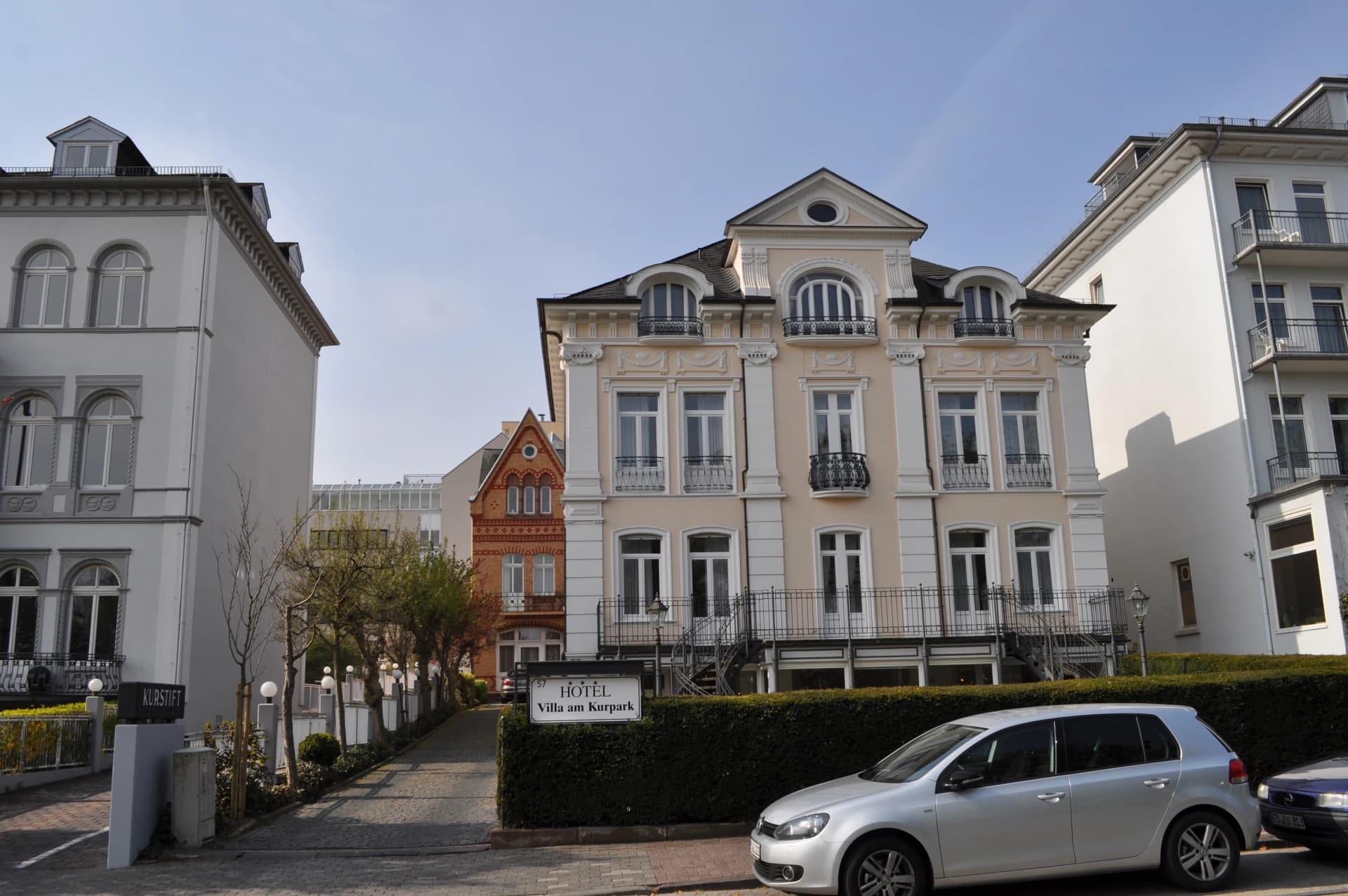 Hotelvilla an der Kaiser-Friedrich-Promenade in Bad Homburg