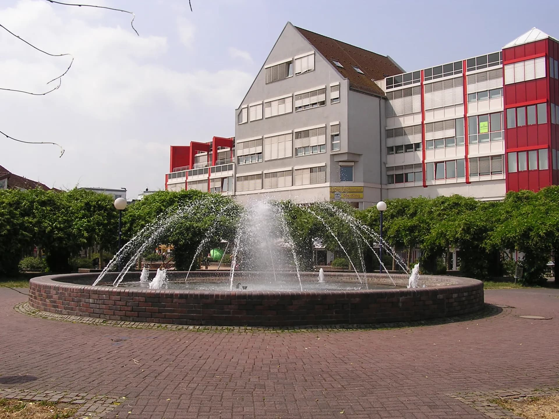 Brunnen am Houiller Platz in Friedrichsdorf