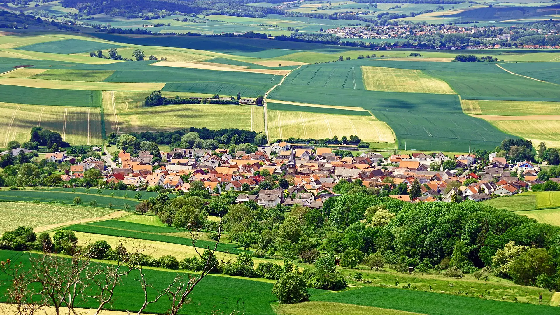 Ortslage im Hügelland rund um den Otzberg von oben