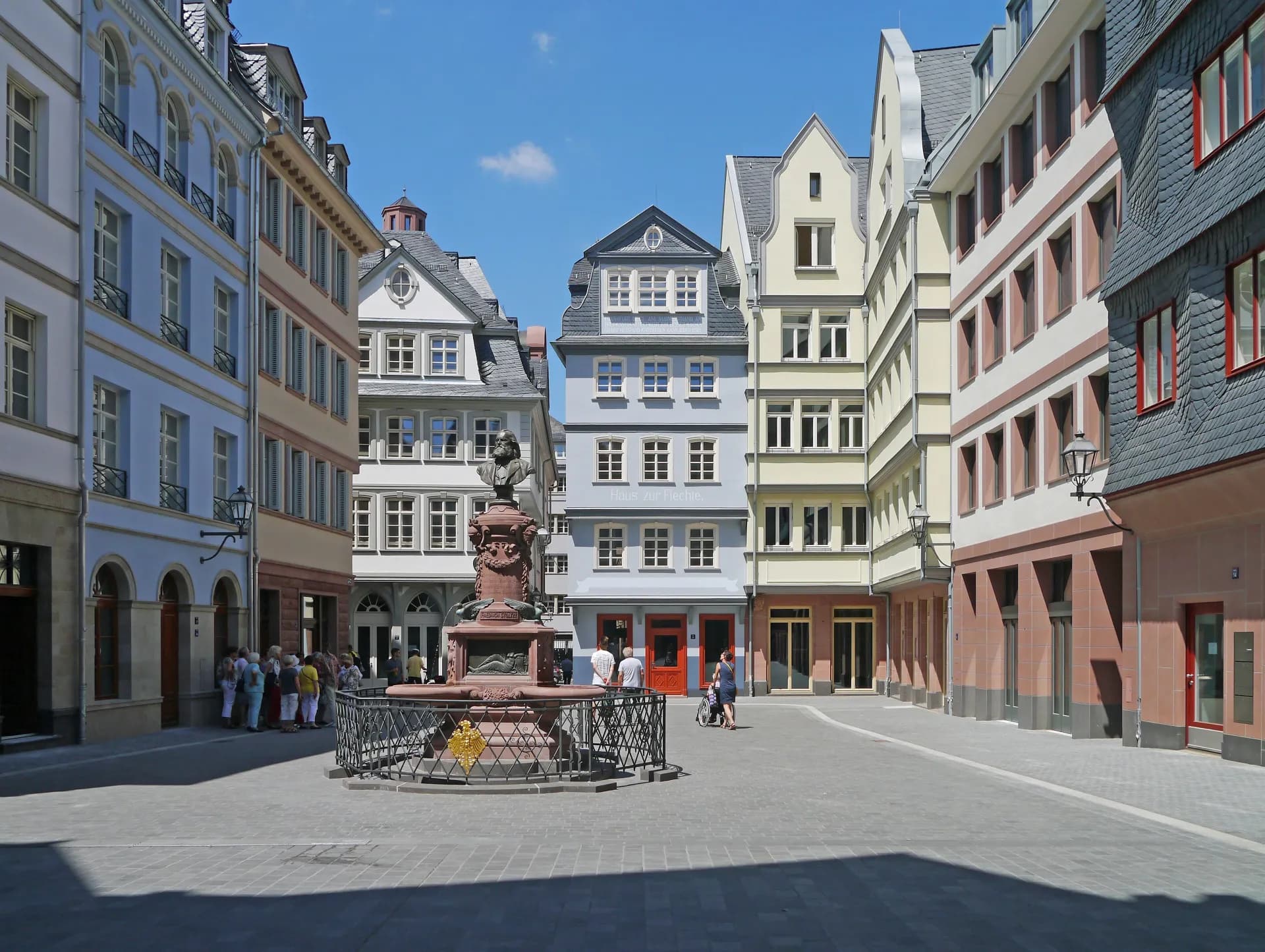 Hühnermarkt der neuen Altstadt in der Frankfurter Altstadt