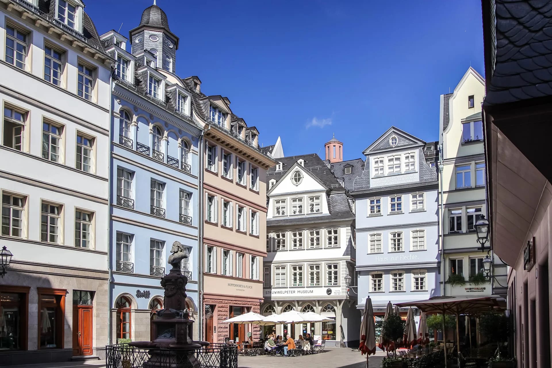 Hühnermarkt mit Nord- und Westseite in der Frankfurter Altstadt