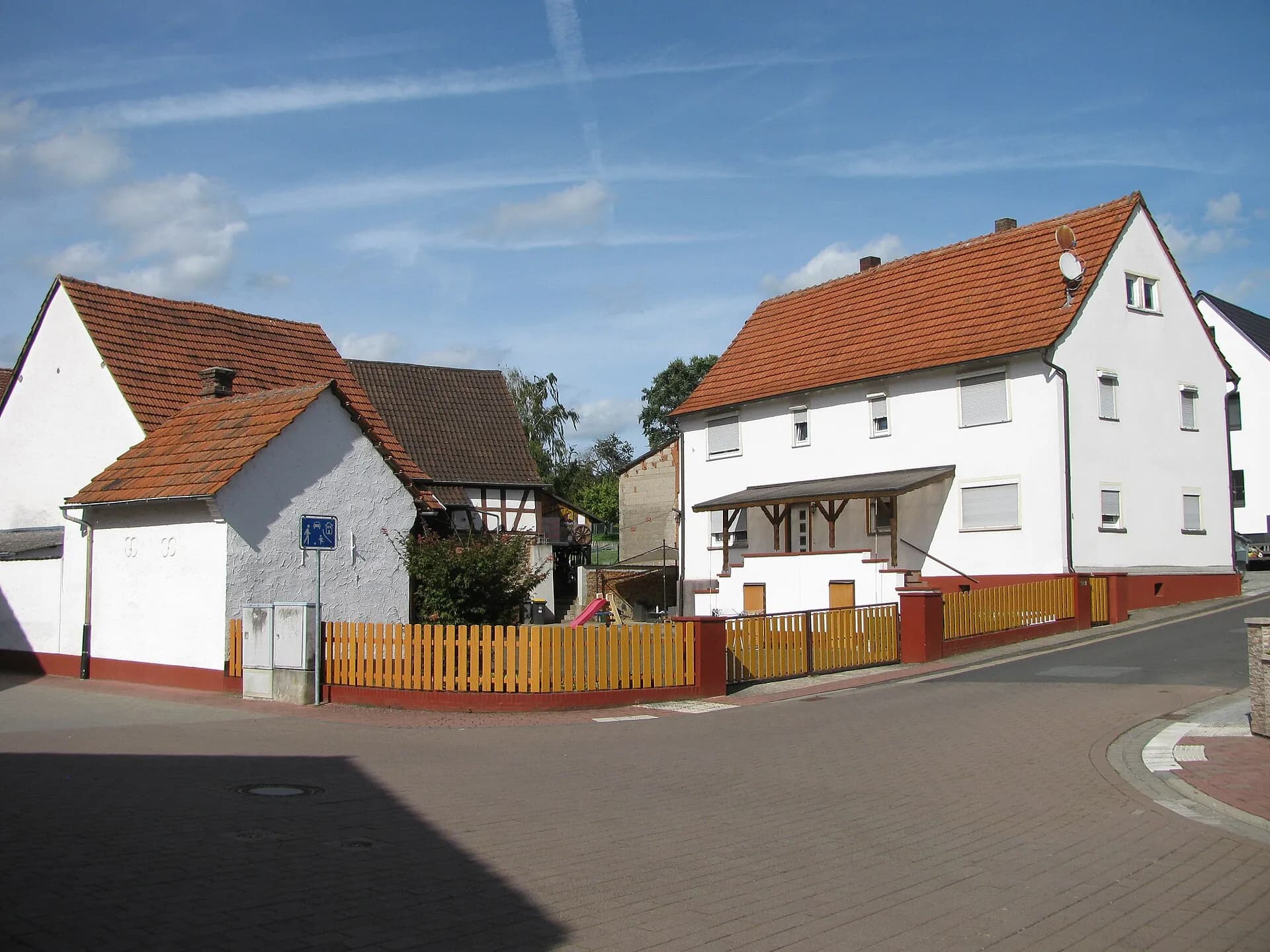 Straßenecke an der Altwiedermuser Straße in Ronneburg-Hüttengesäß