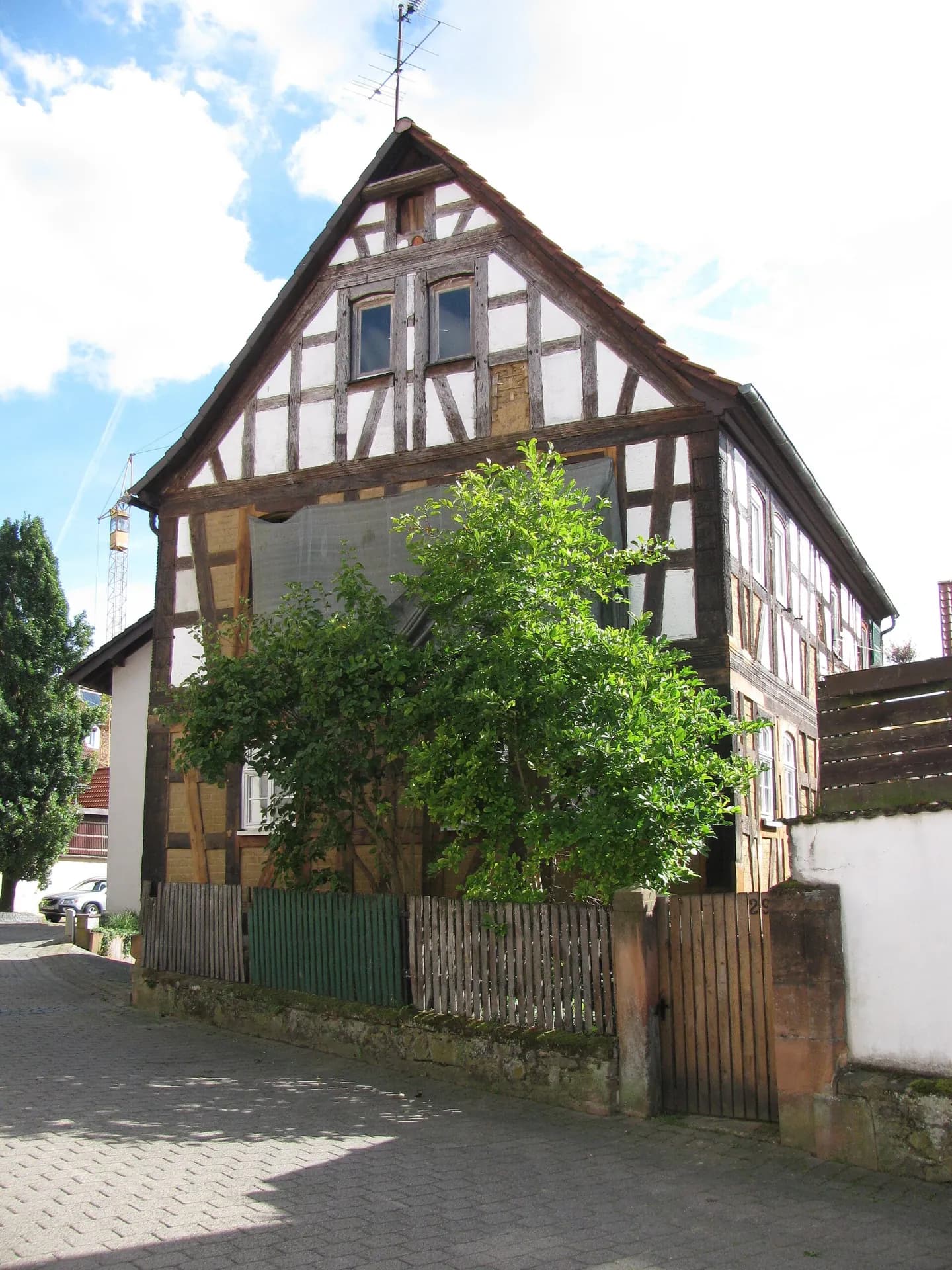 Fachwerkgiebel in der Kirchstraße 29 in Ronneburg-Hüttengesäß