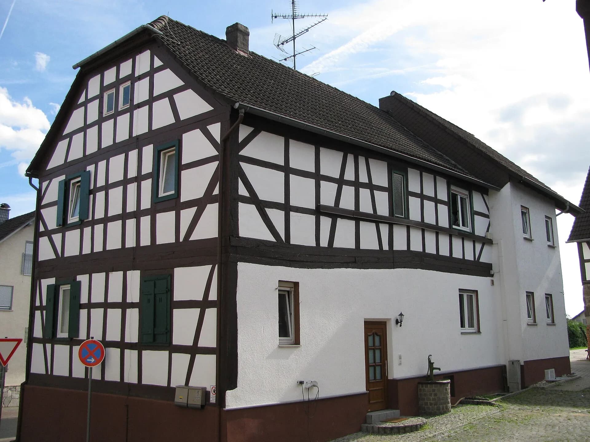 Fachwerkhaus in der Langstraße 1 in Ronneburg-Hüttengesäß