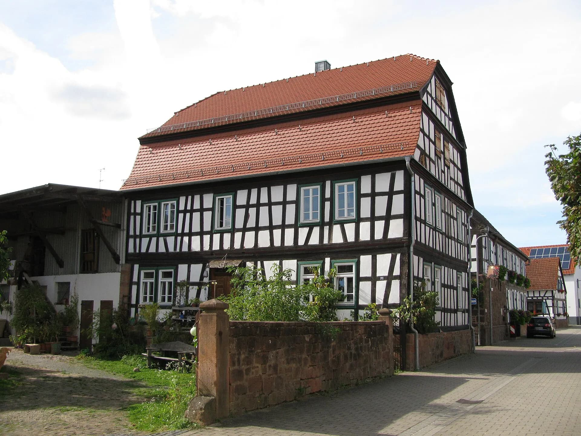 Fachwerk-Langhaus in der Langstraße 25 in Ronneburg-Hüttengesäß