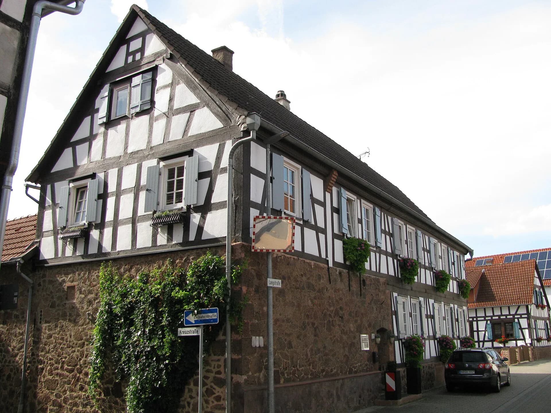 Fachwerkzeile an der Langstraße 27 in Ronneburg-Hüttengesäß