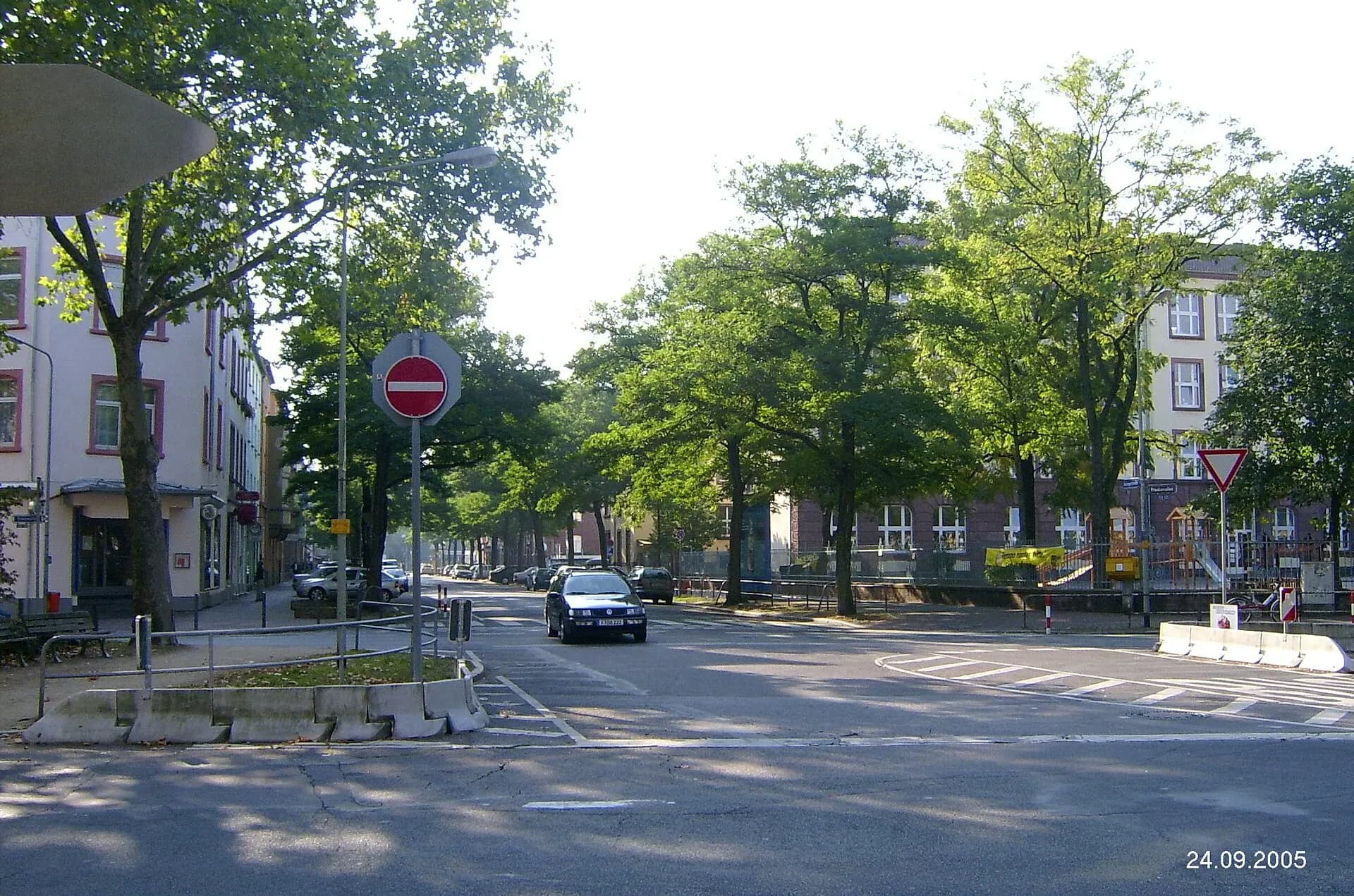 Hufnagelstraße an der Kreuzung Frankenallee im Frankfurter Gallus