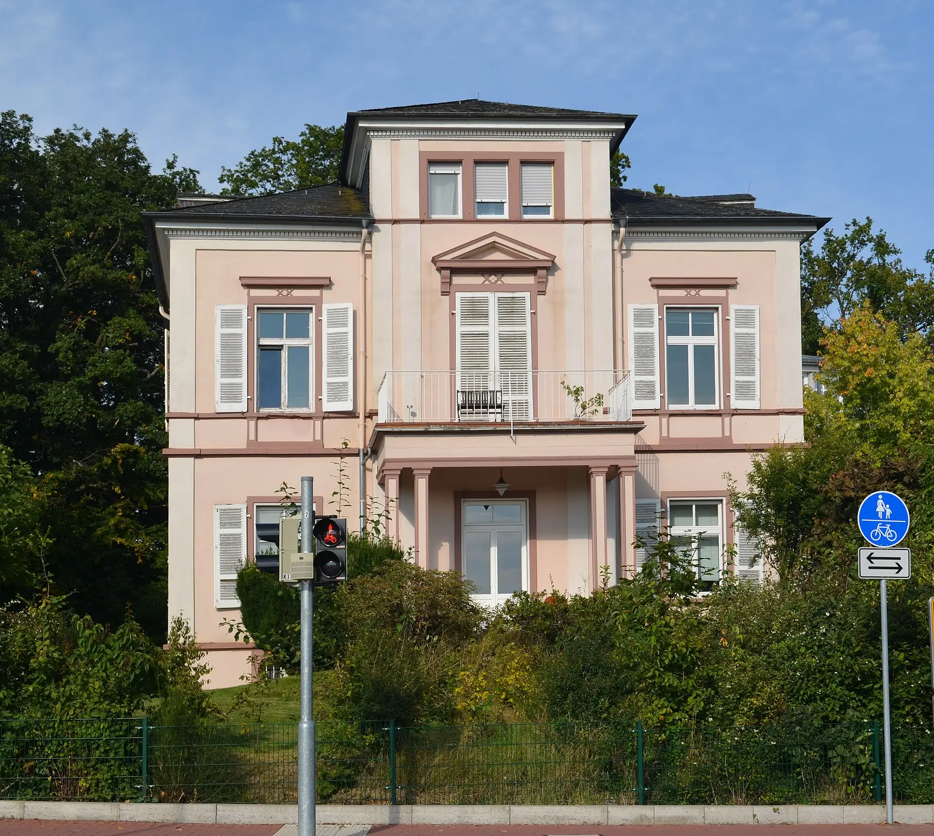 Villa Hugenottenstraße 123 in Friedrichsdorf