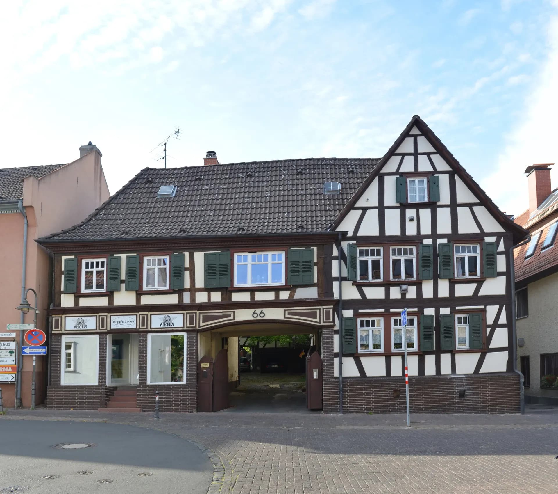 Fachwerkensemble Hugenottenstraße 66 in Friedrichsdorf