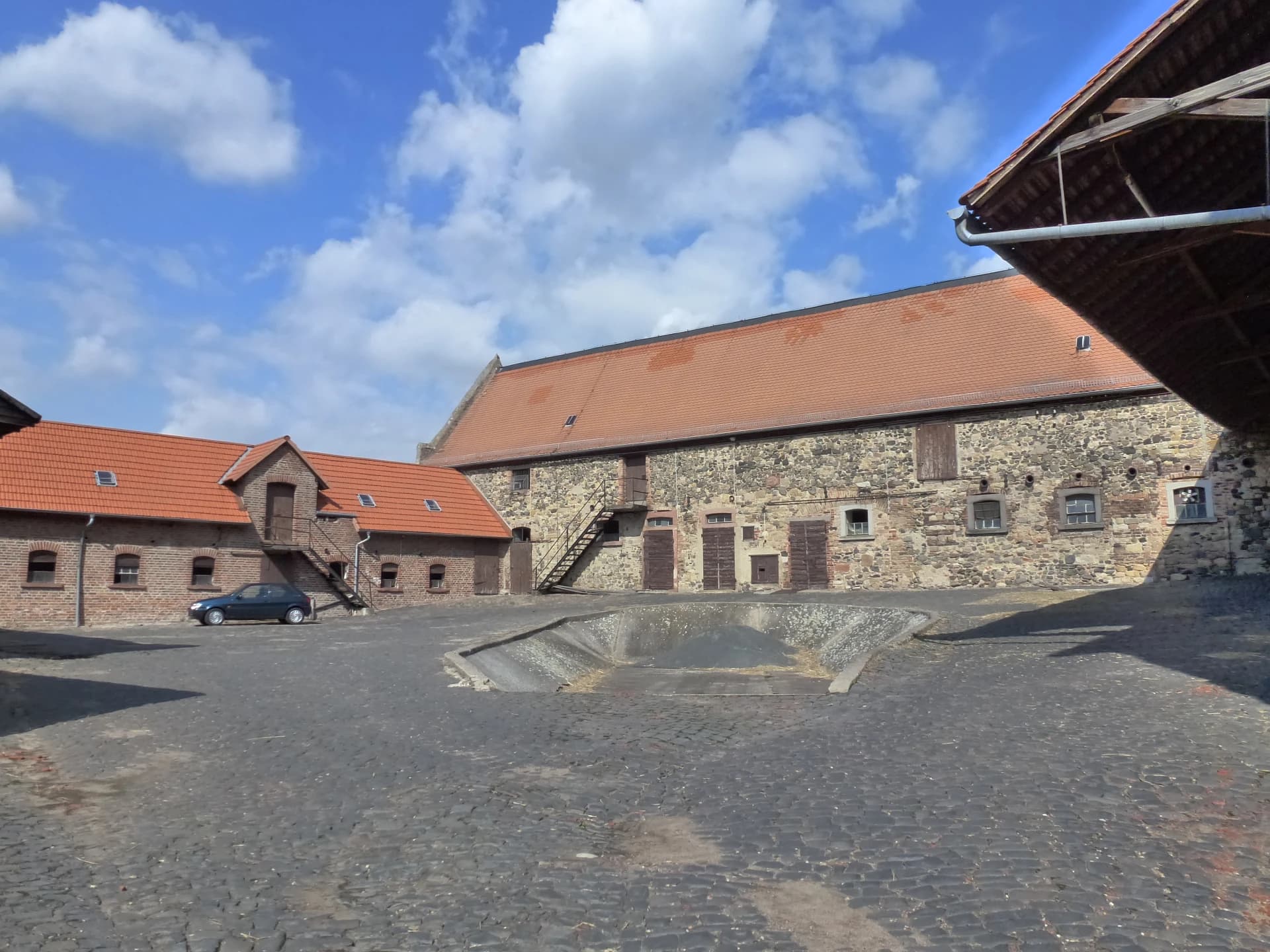 Ökonomiehof des Klosters im Ortsteil Ilbenstadt in Niddatal