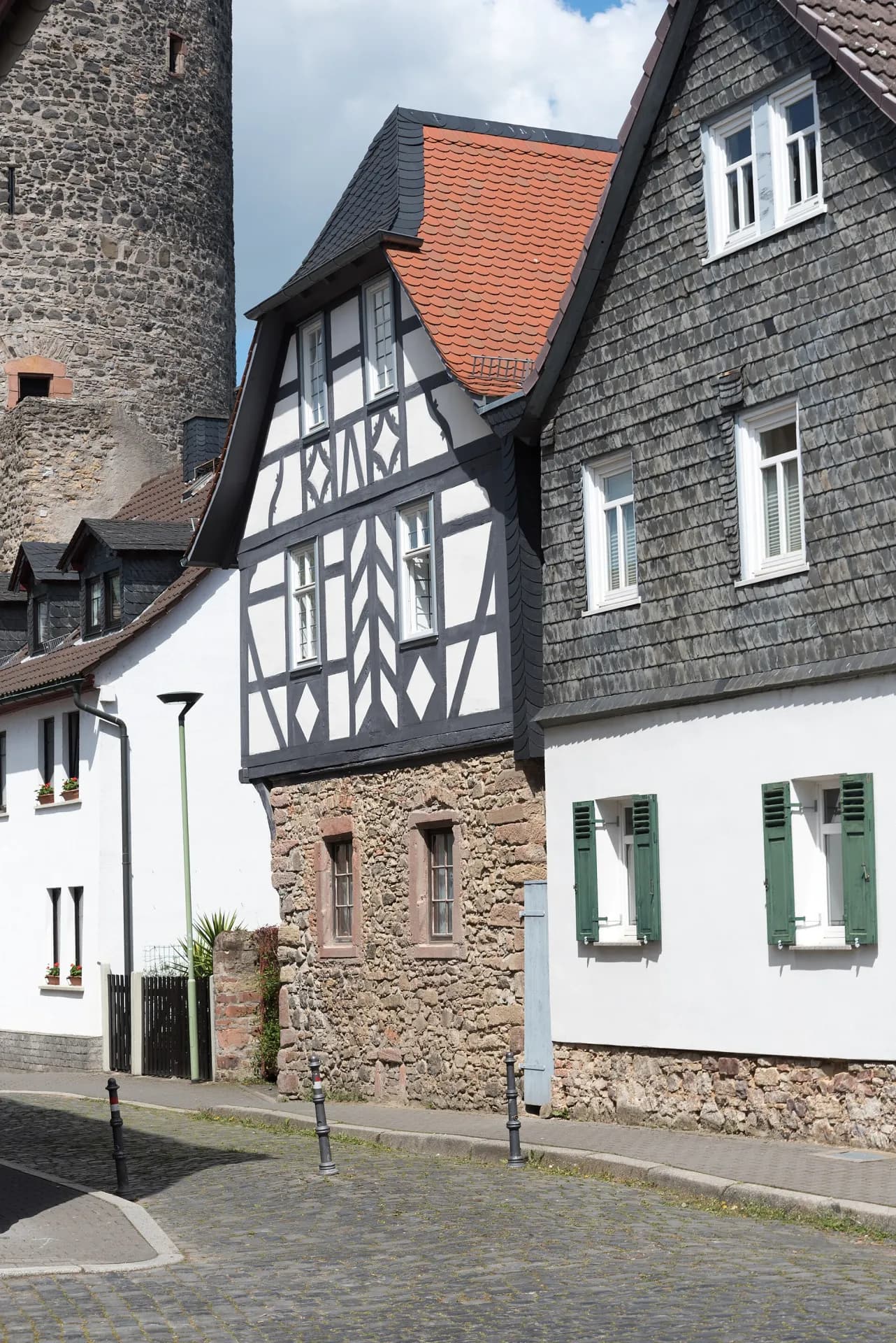 Eckhaus In der Burg 33 in Friedberg (Hessen)