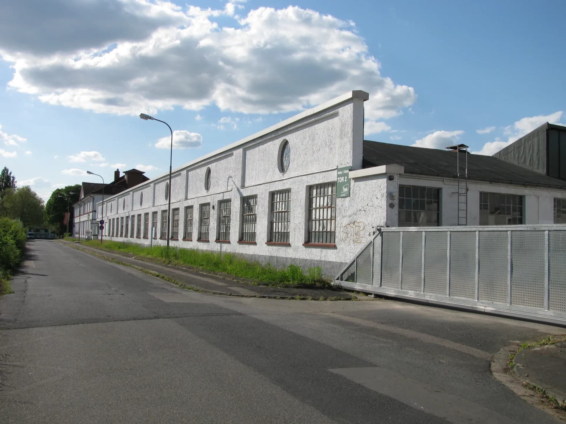 Ehemalige Fabrikhalle in der Josef-Bautz-Straße in Hanau-Großauheim